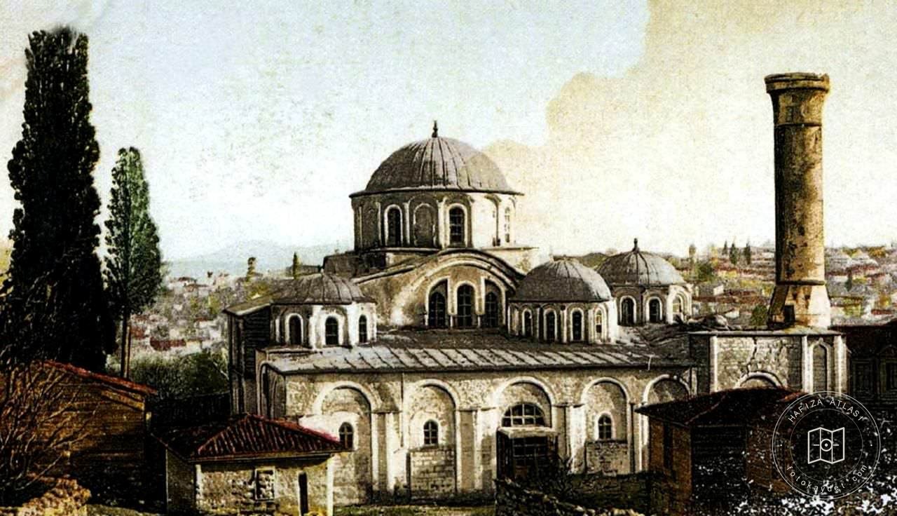 Minaresi Kısmen Yıkık Halde Kariye Camii
