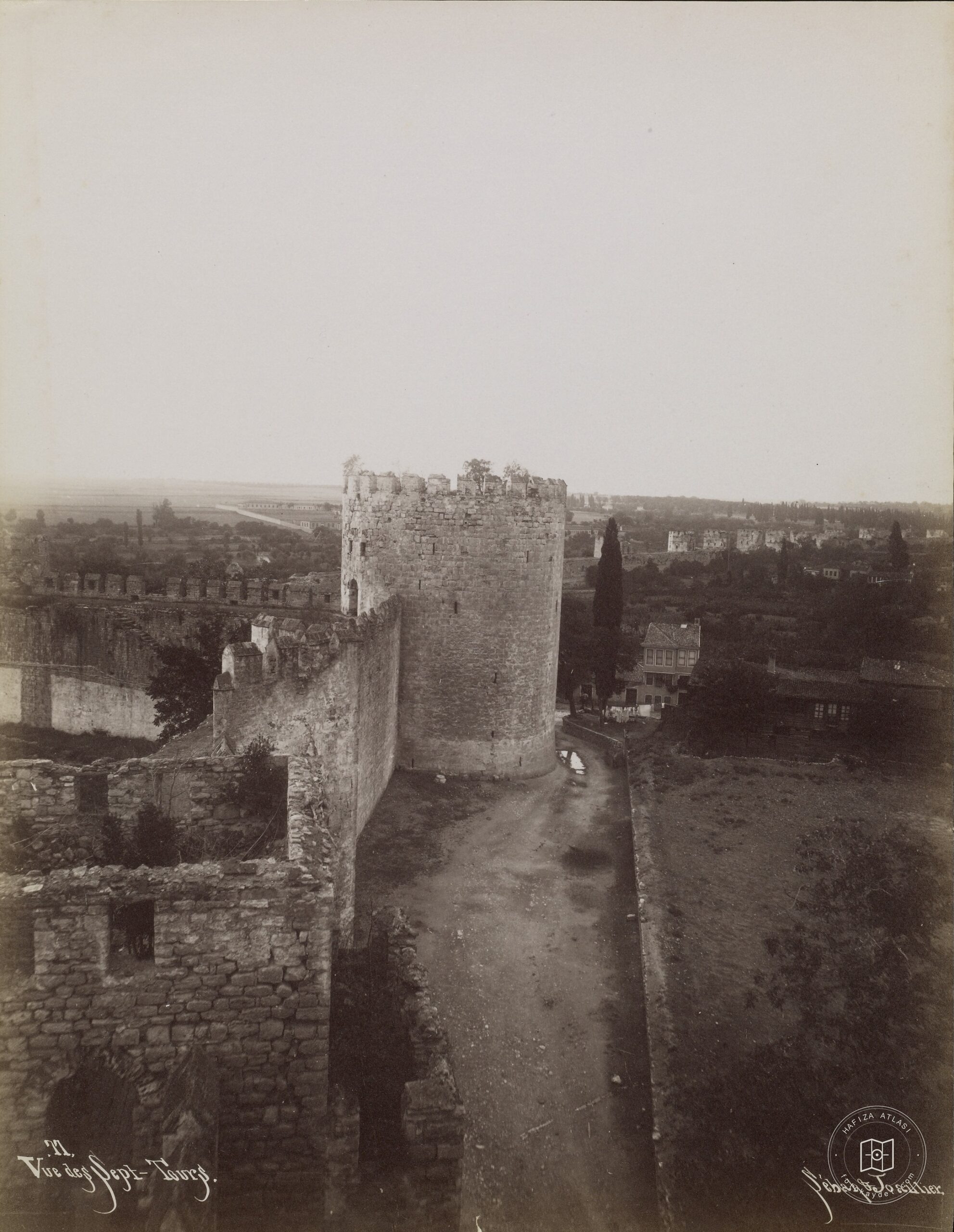 Yedikule Hisarı ve Kara Surları
