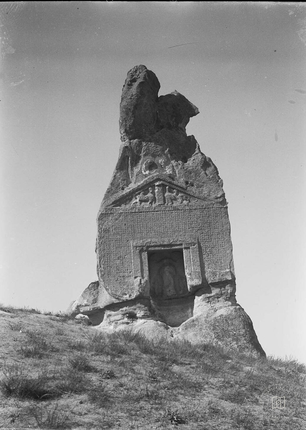 Aslankaya Anıtı