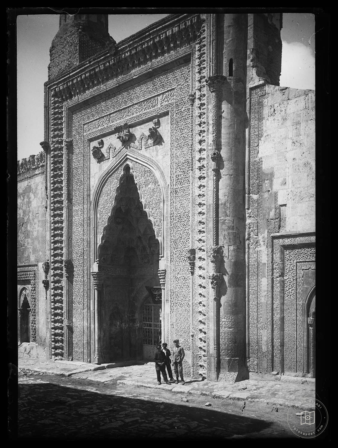 Double Minareli Medrese