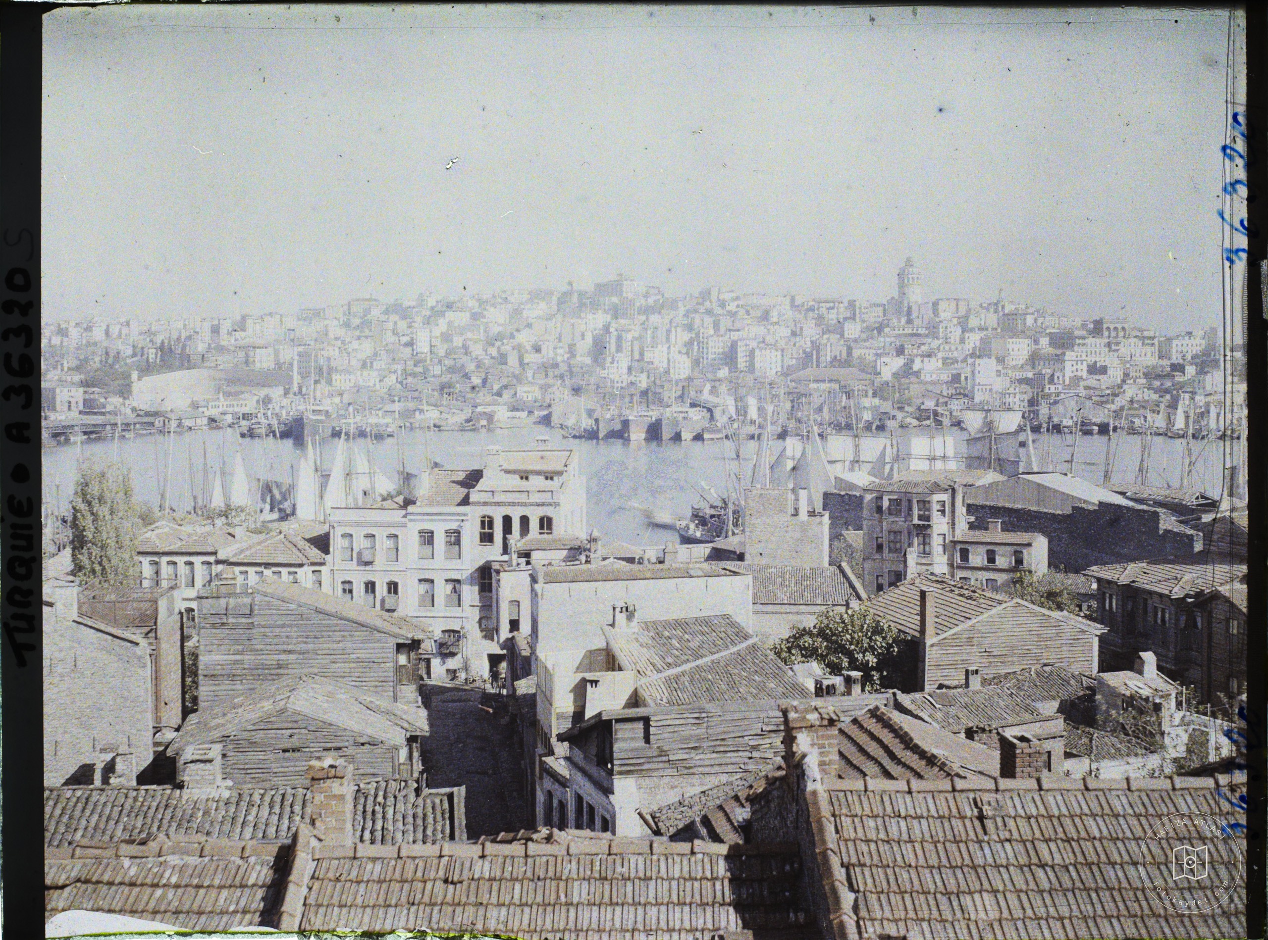 Küçükpazar’dan Galata’ya Bakış