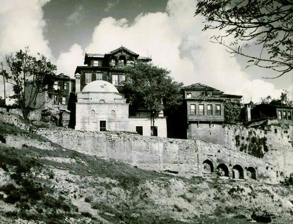 Zembilli Ali Efendi Syan Metebi and Tomb