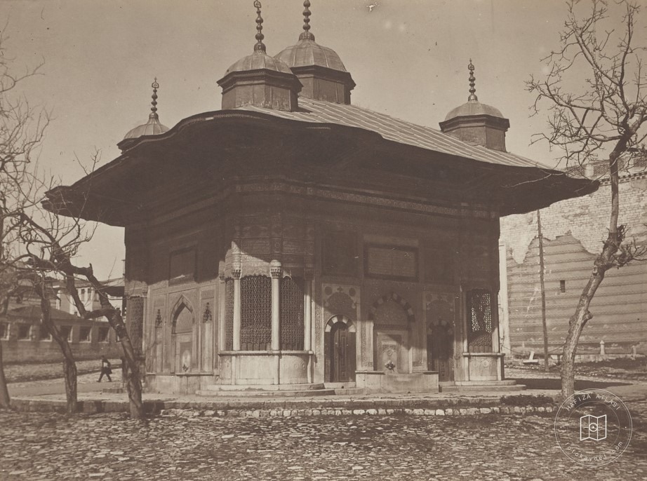 III. Ahmet Çeşmesi ve Çevresi