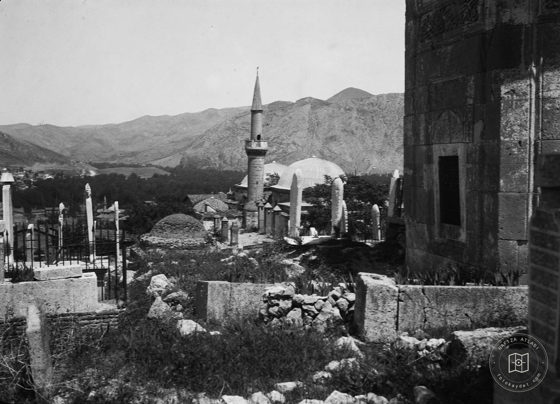 Pir Sucaaddin İlyas Tomb and Çilehane Mosque