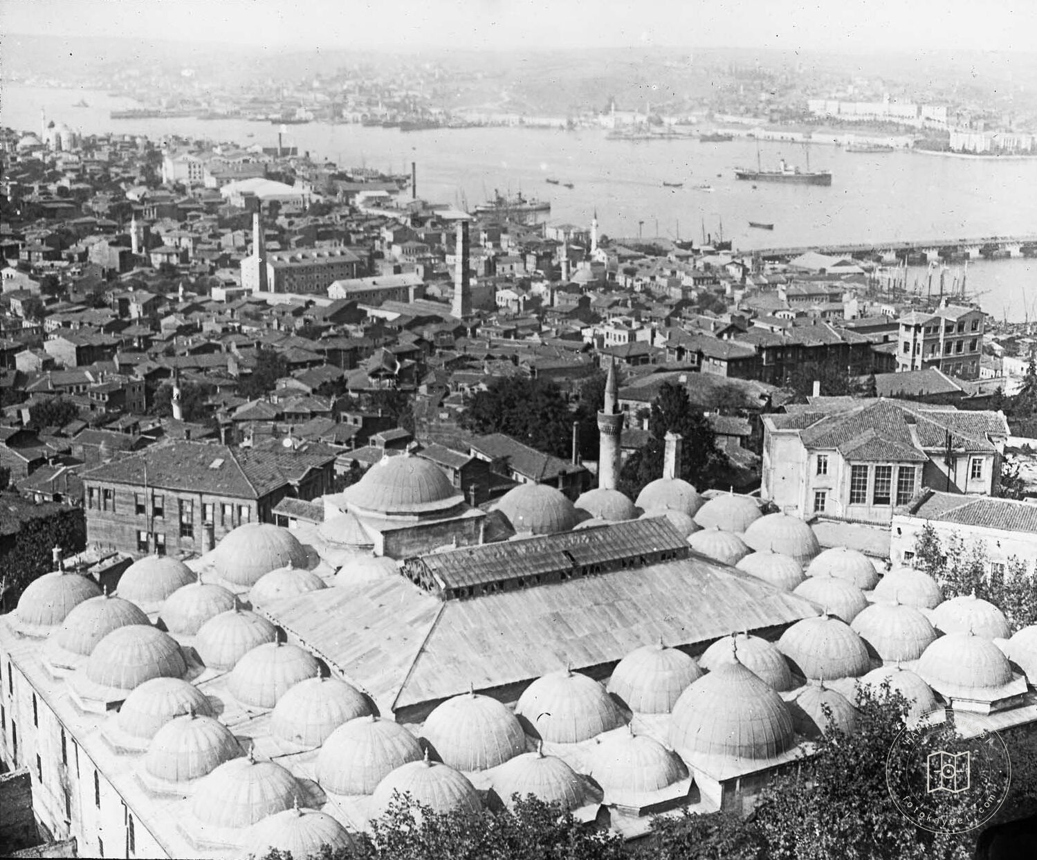 Süleymaniye Mosque Minaret and Küçükpazar, Golden Horn