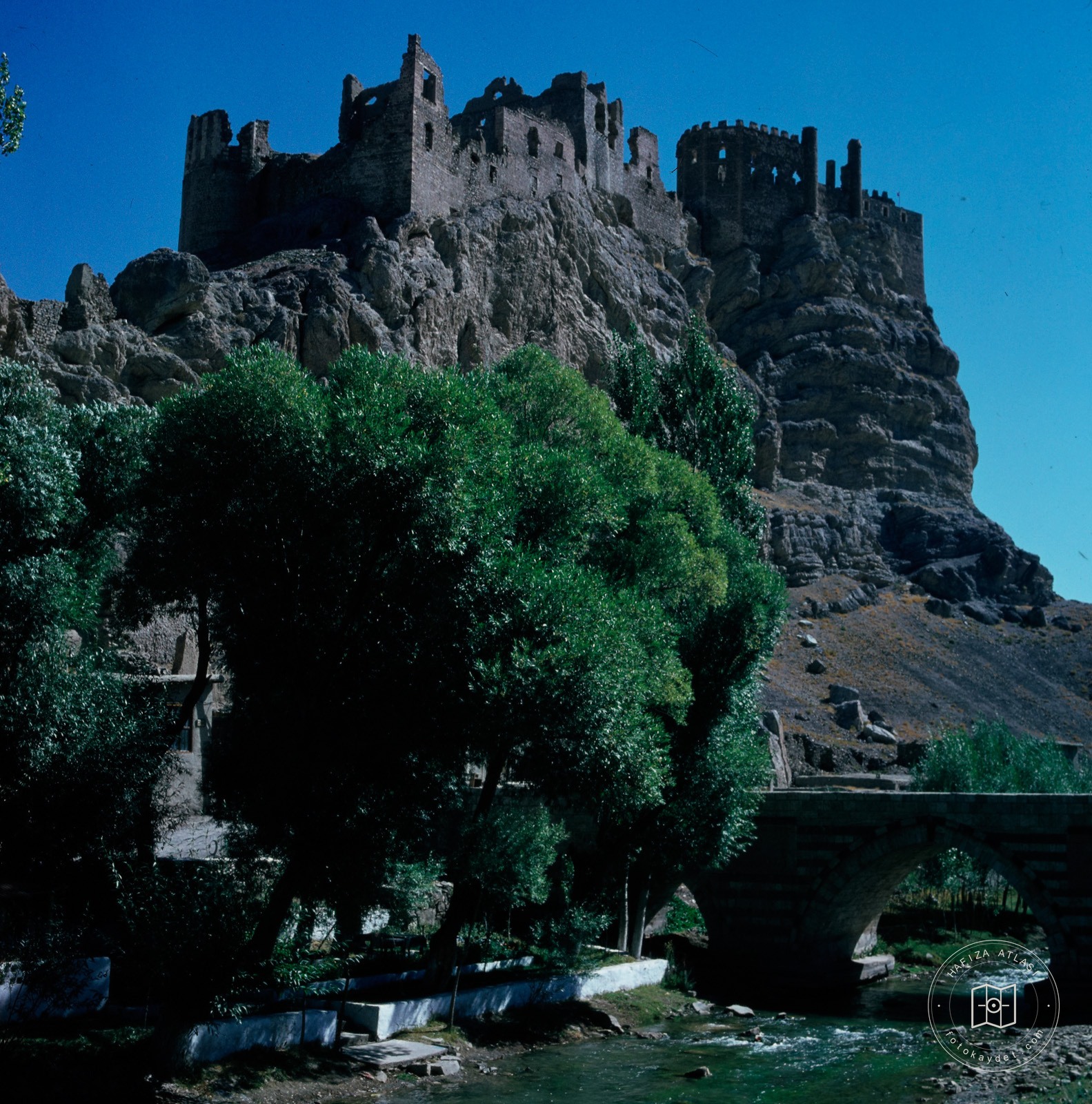 Welcome Castle and Bridge