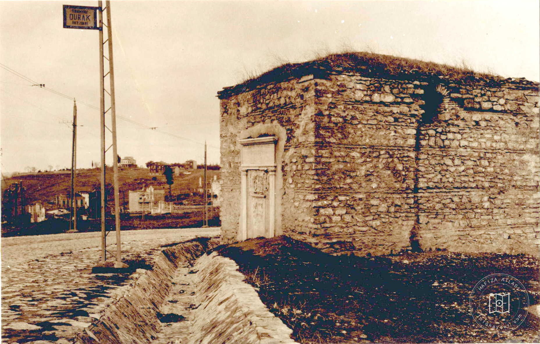 İcadiye II. Mahmut Fountain