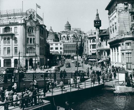 Bridge Üzerindeki İskeleden Karaköy’e Bakış