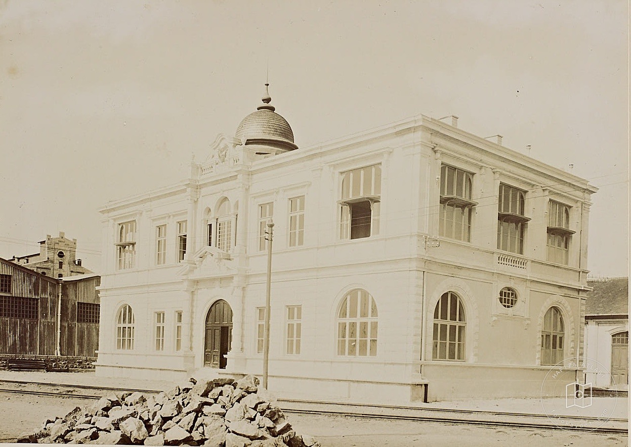 Customs Office on Haydarpaşa Rıhtım