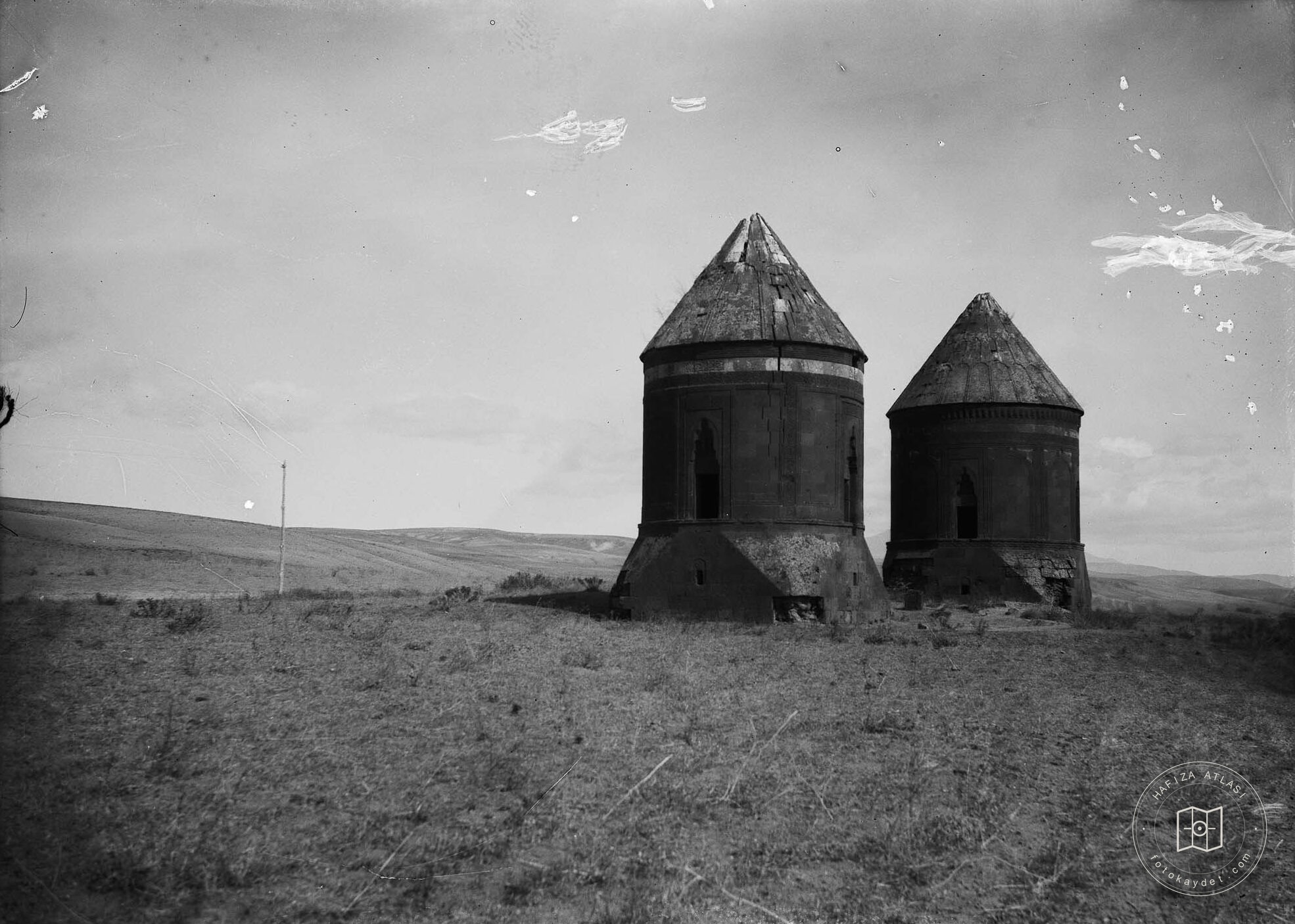 Ahlat Çifte Kümbet