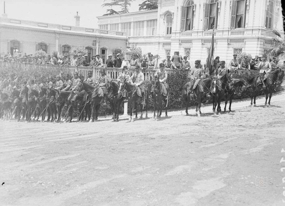 Yıldız Sarayı’nda Askeri Tören