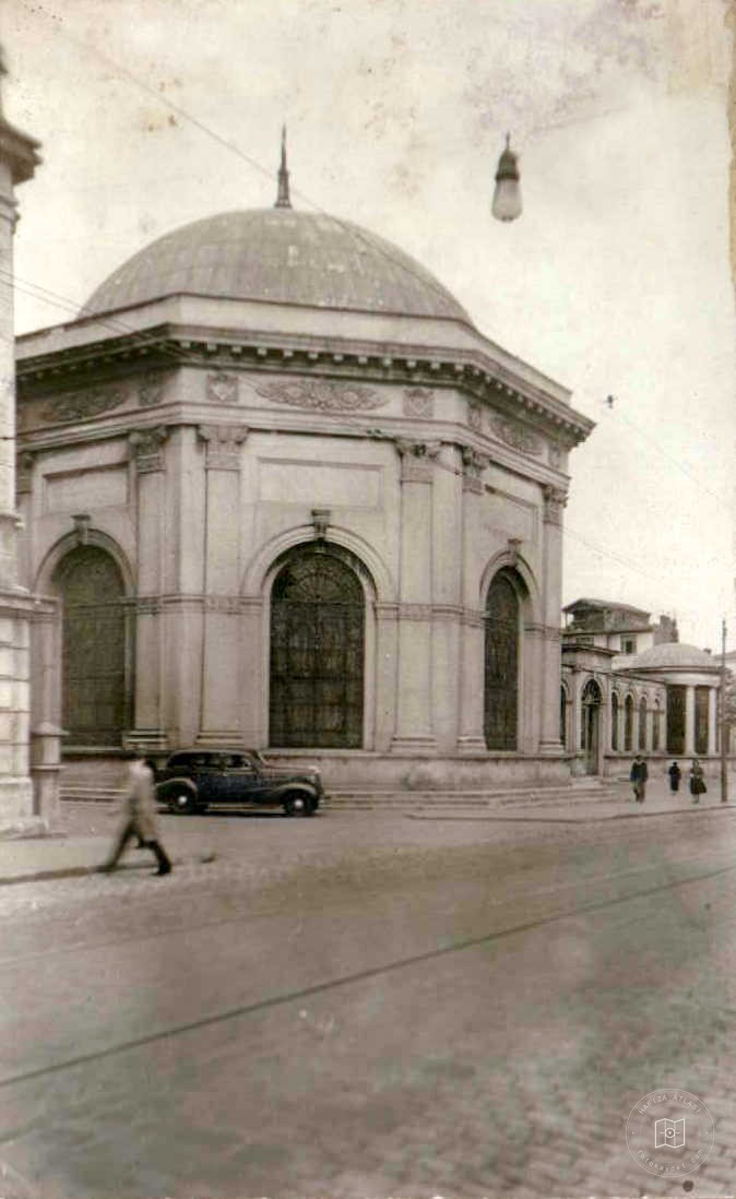 Sultan II. Mahmut Türbesi