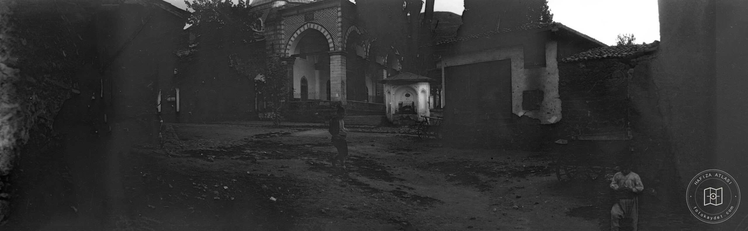 Bursa Muradiye Mosque and Fountain