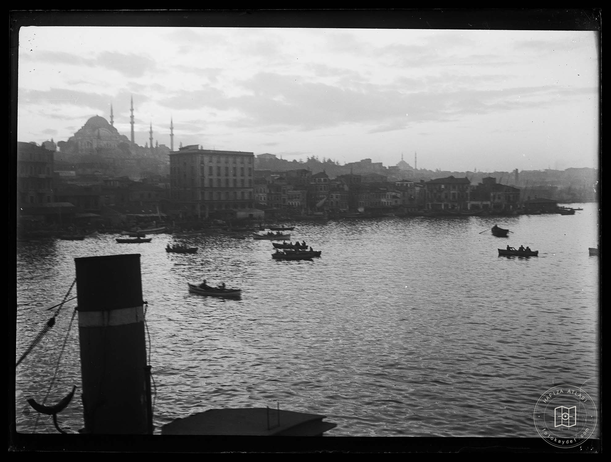 Eski Galata Köprüsü Üzerinden Süleymaniye’ye Bakış