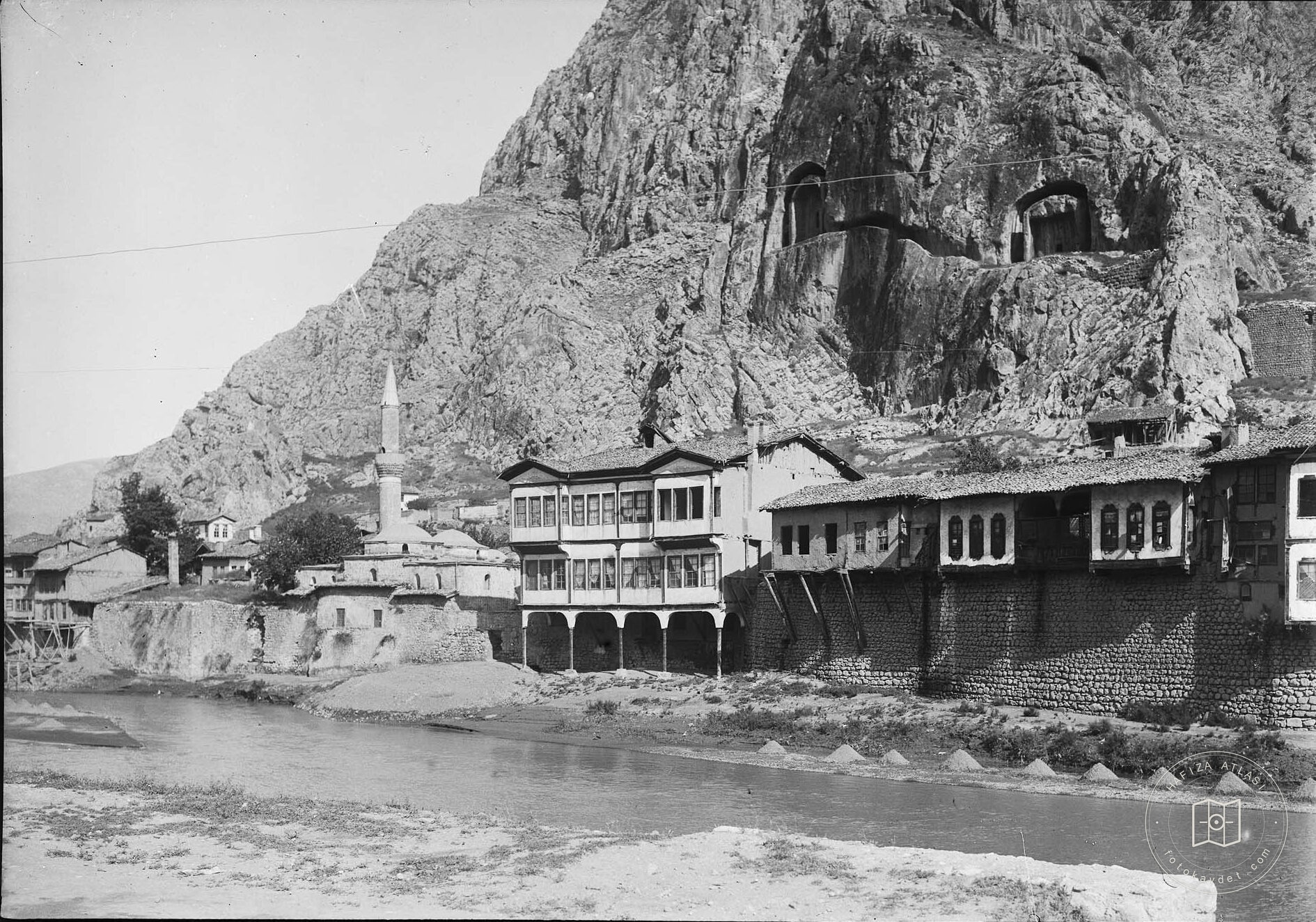 Amasya Hatuniye Mosque, Hazeranlar Mansion and King Rock Tombs
