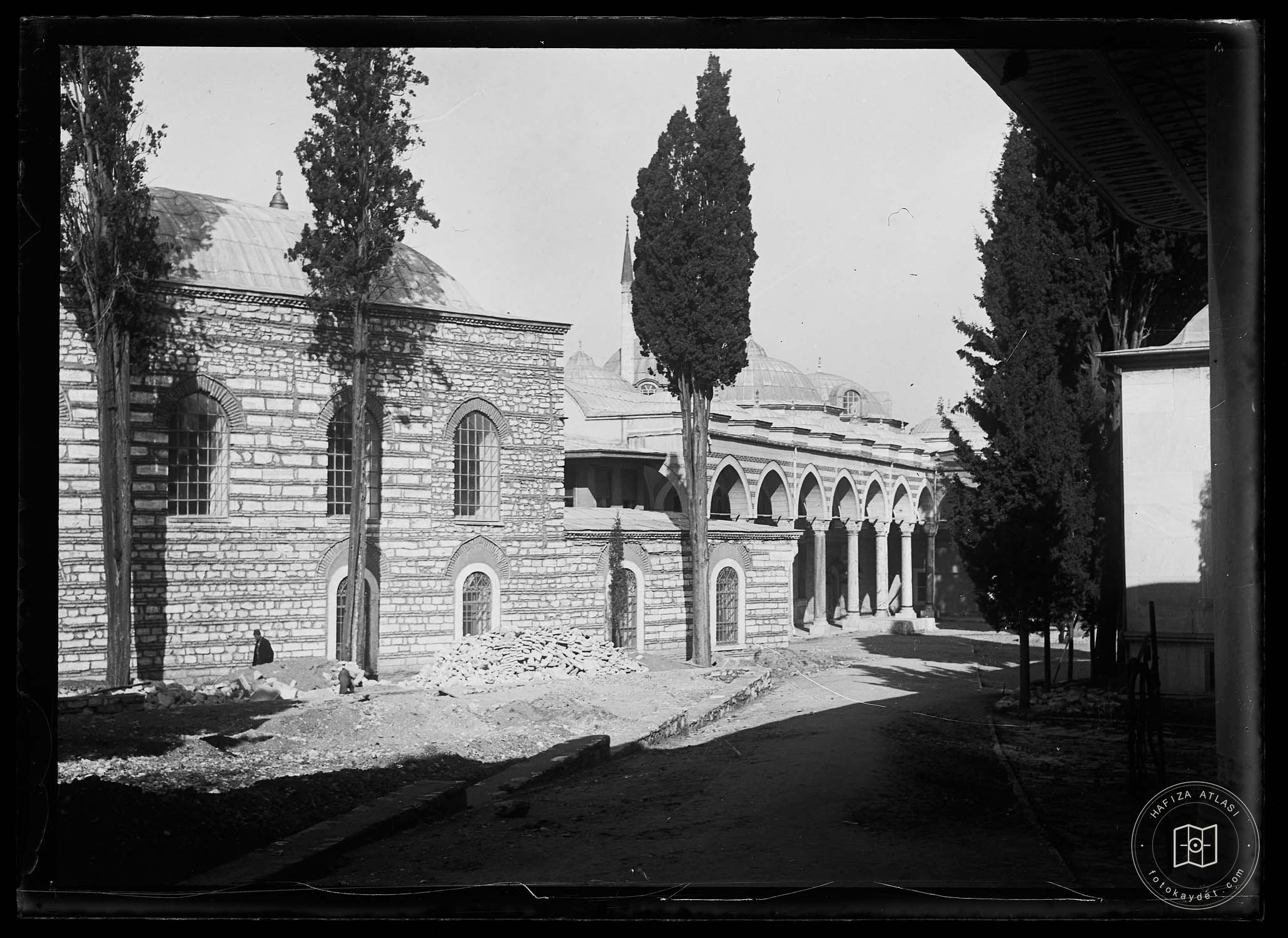 Topkapı Sarayı Networks Mosque and Has Room Condensing