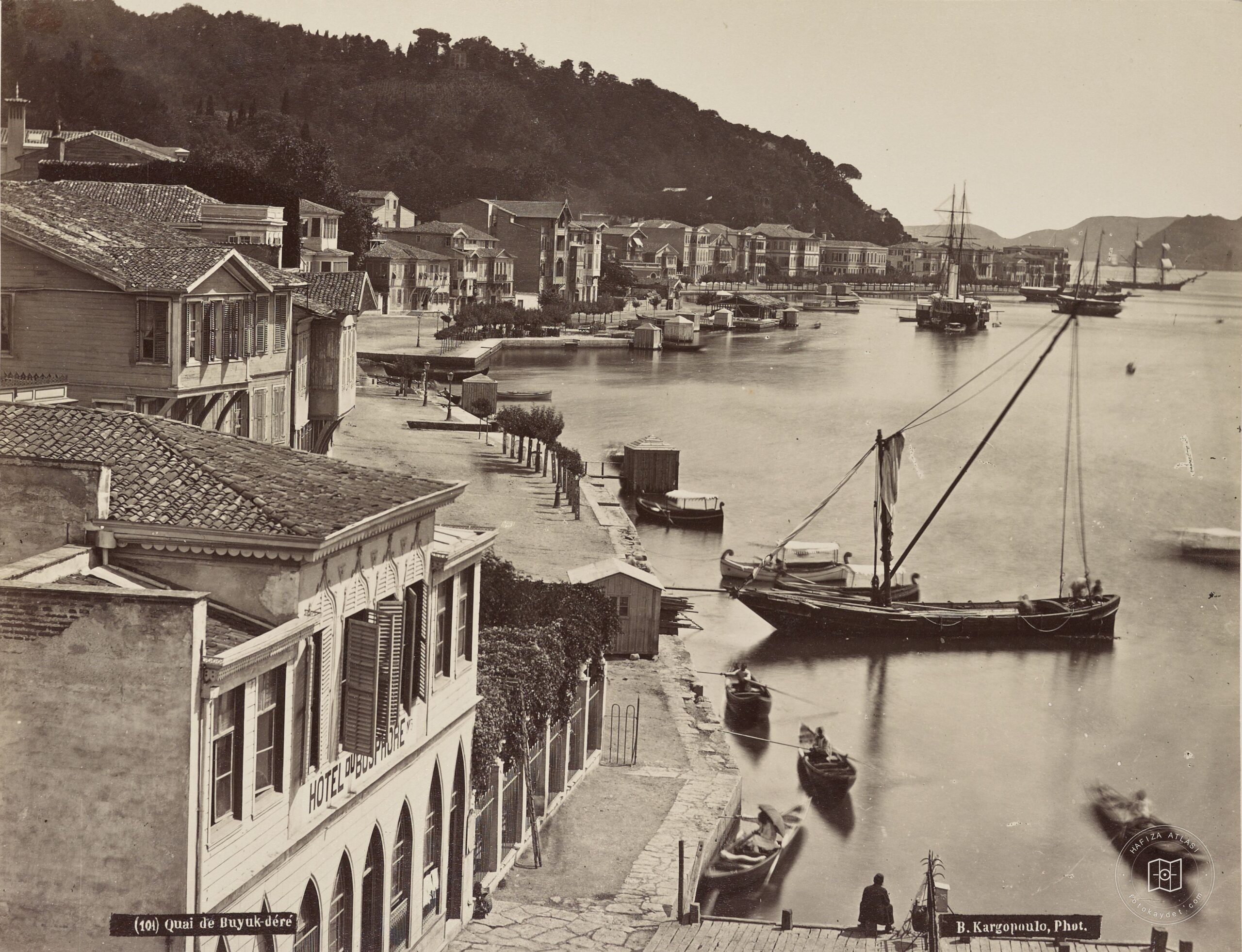 Büyükdere Yalıları: Piyasa Caddesi