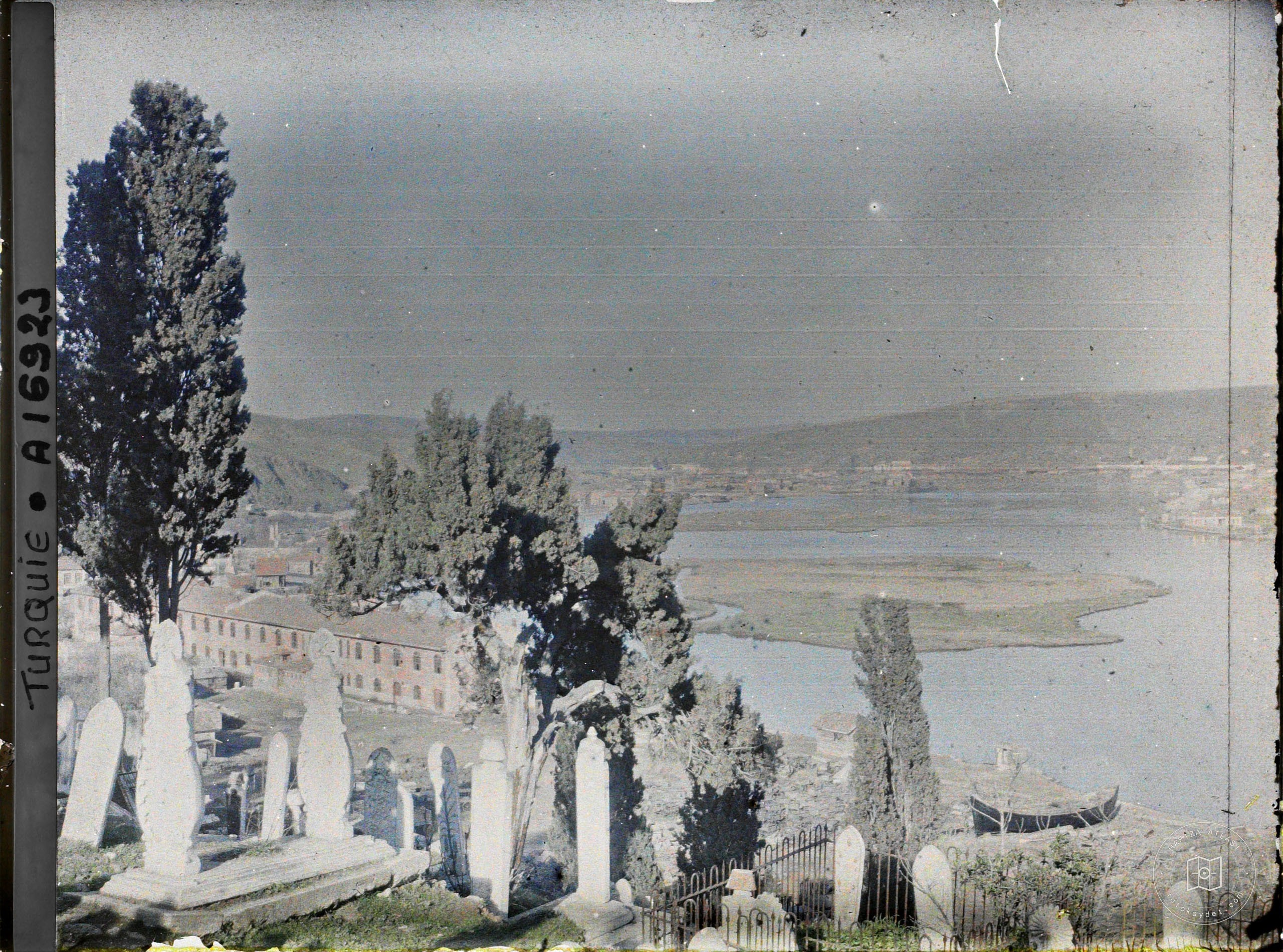 İplikhane Kışlası ve Bahariye Adaları