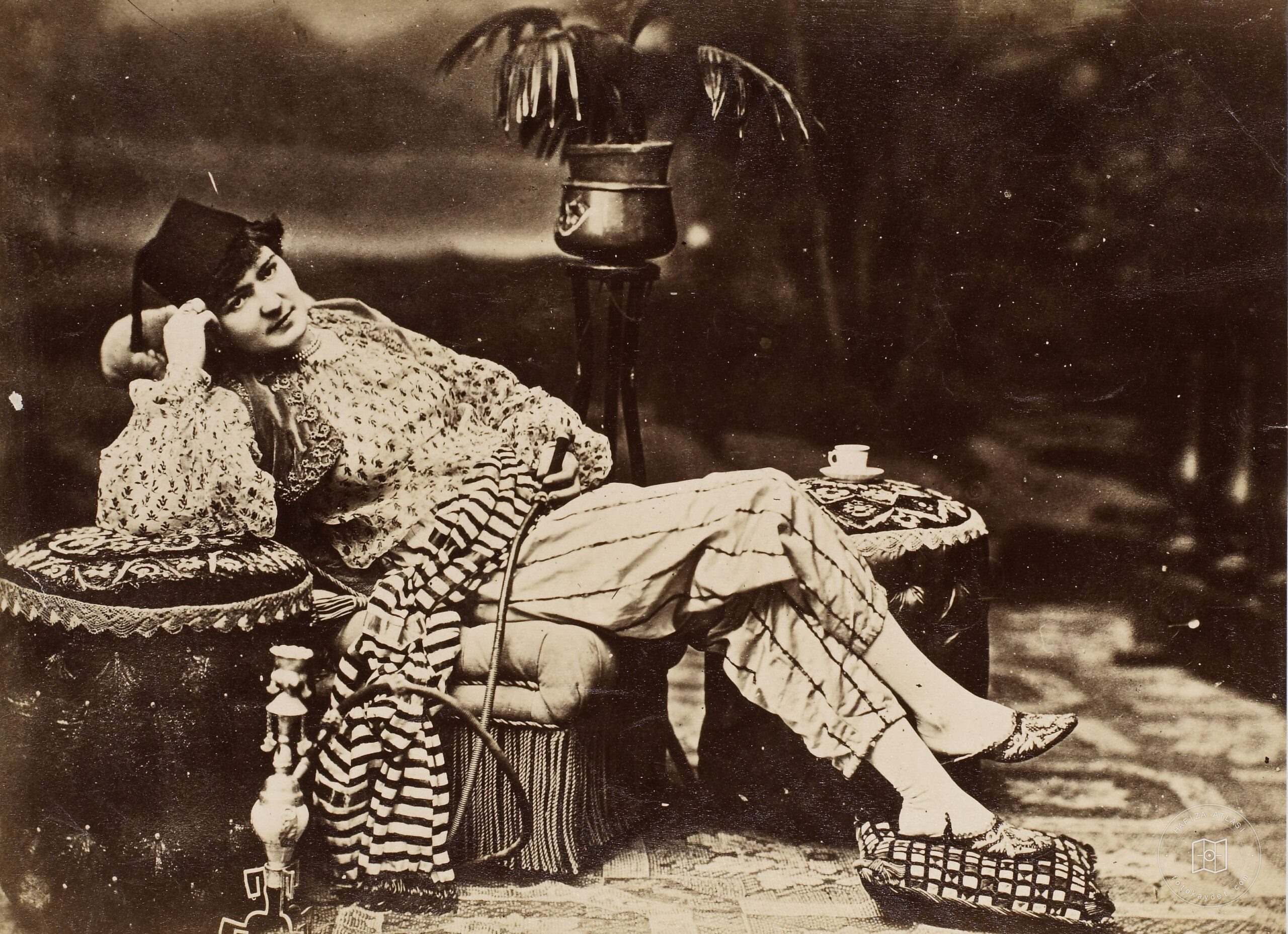 Nargile Portrait of Woman