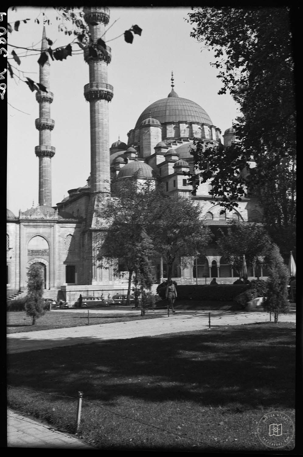 Çiçek Pazarı Tarafından Yeni Cami