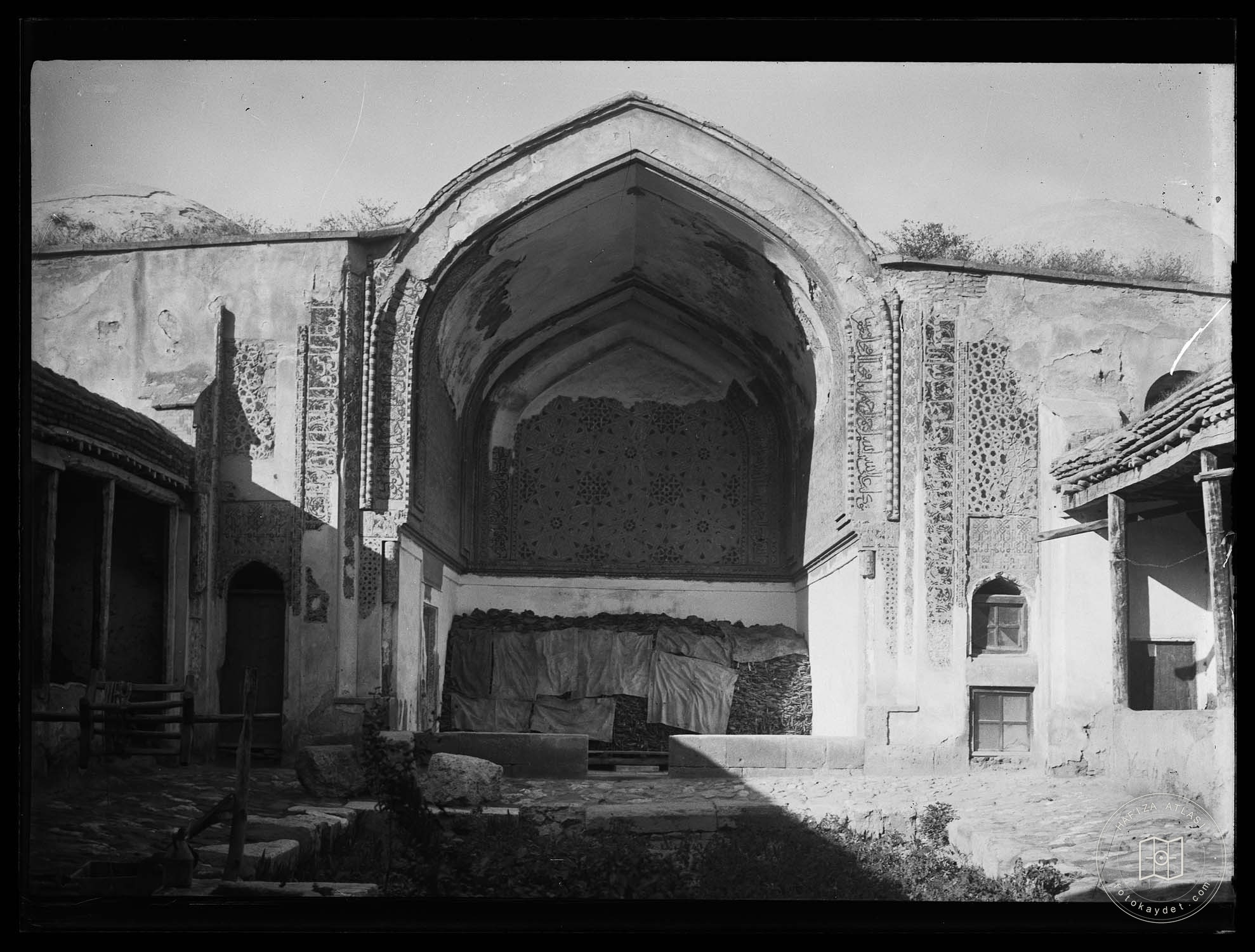 Sırçalı Medrese