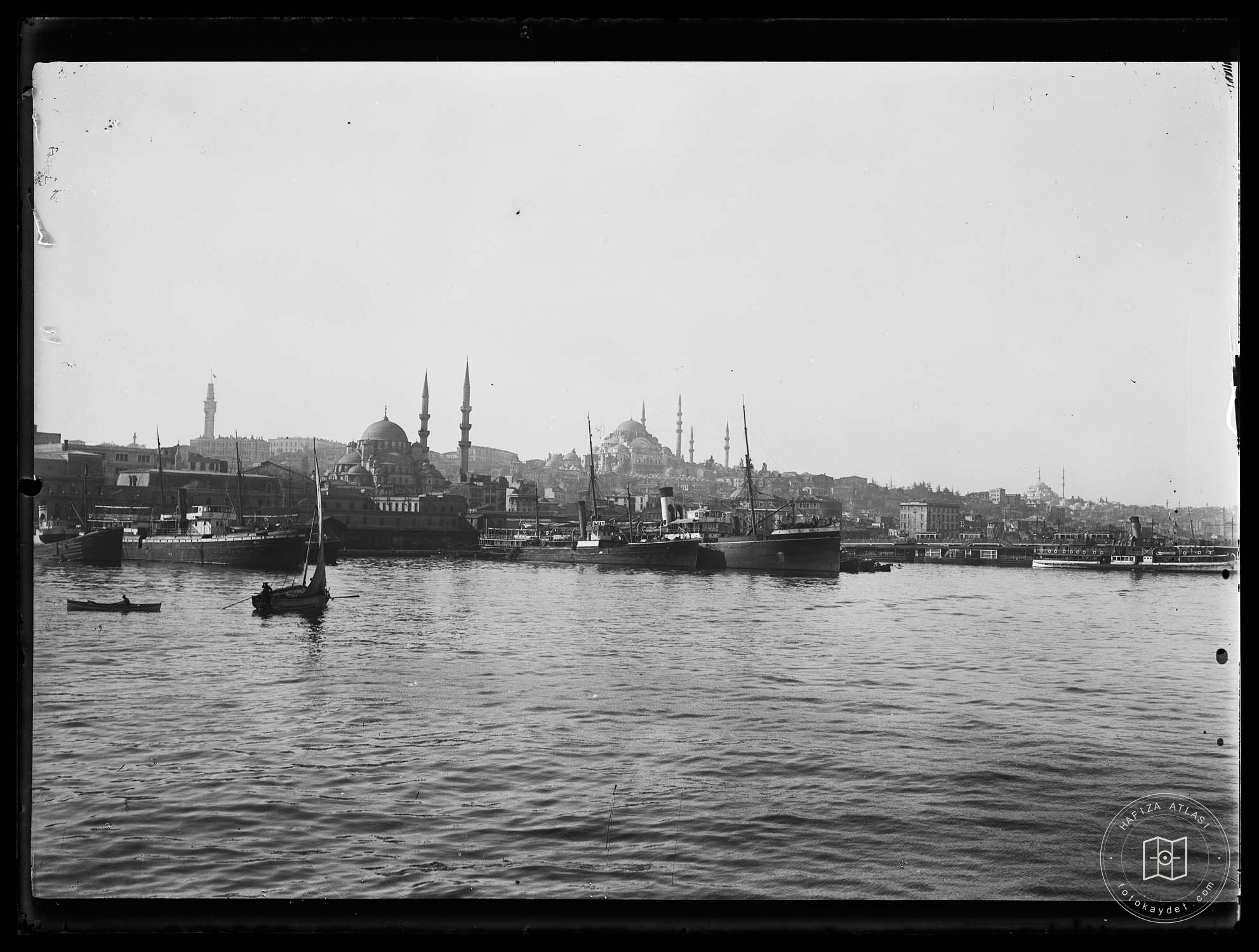 Golden Horn and New Mosque