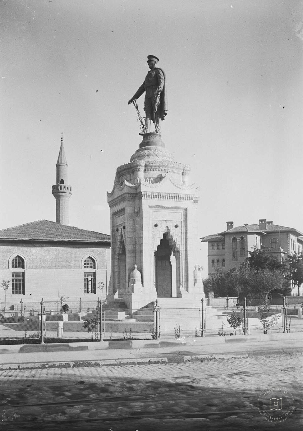 Konya Atatürk Anıtı