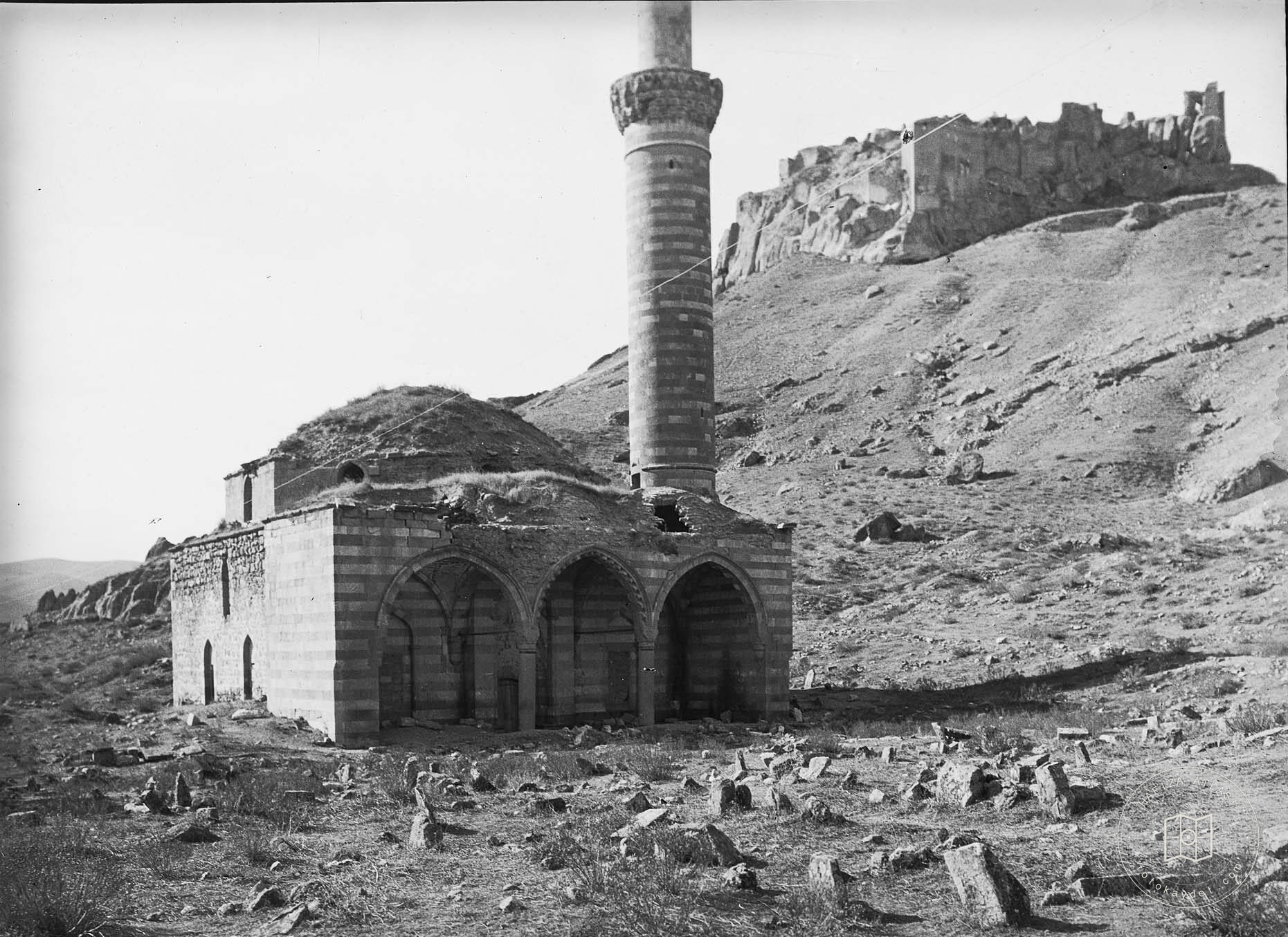 Pertek Sungur Bey Camii