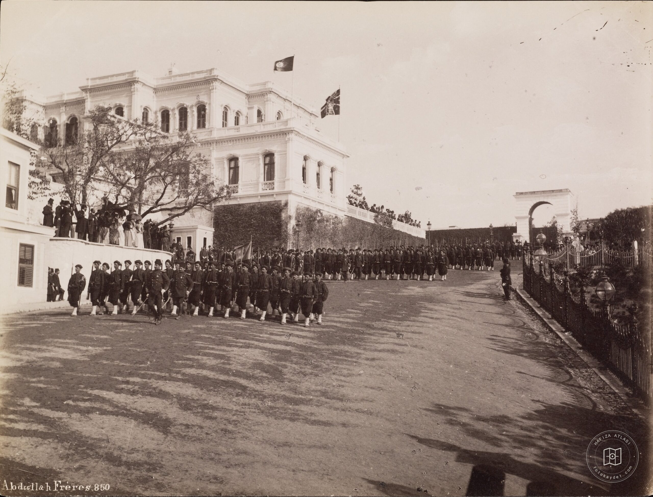 Soldiers in Yıldız