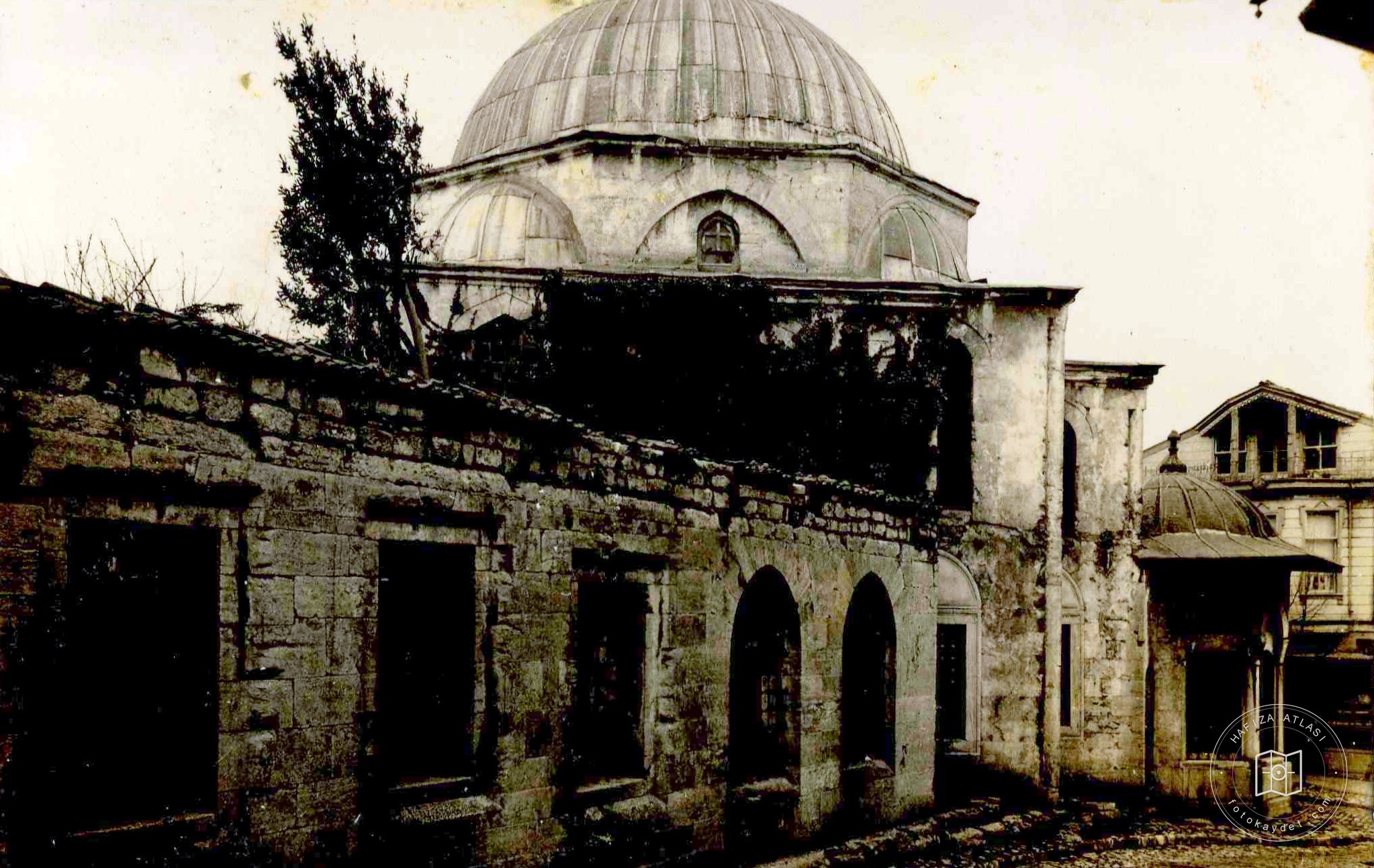 Bayram Paşa Türbesi