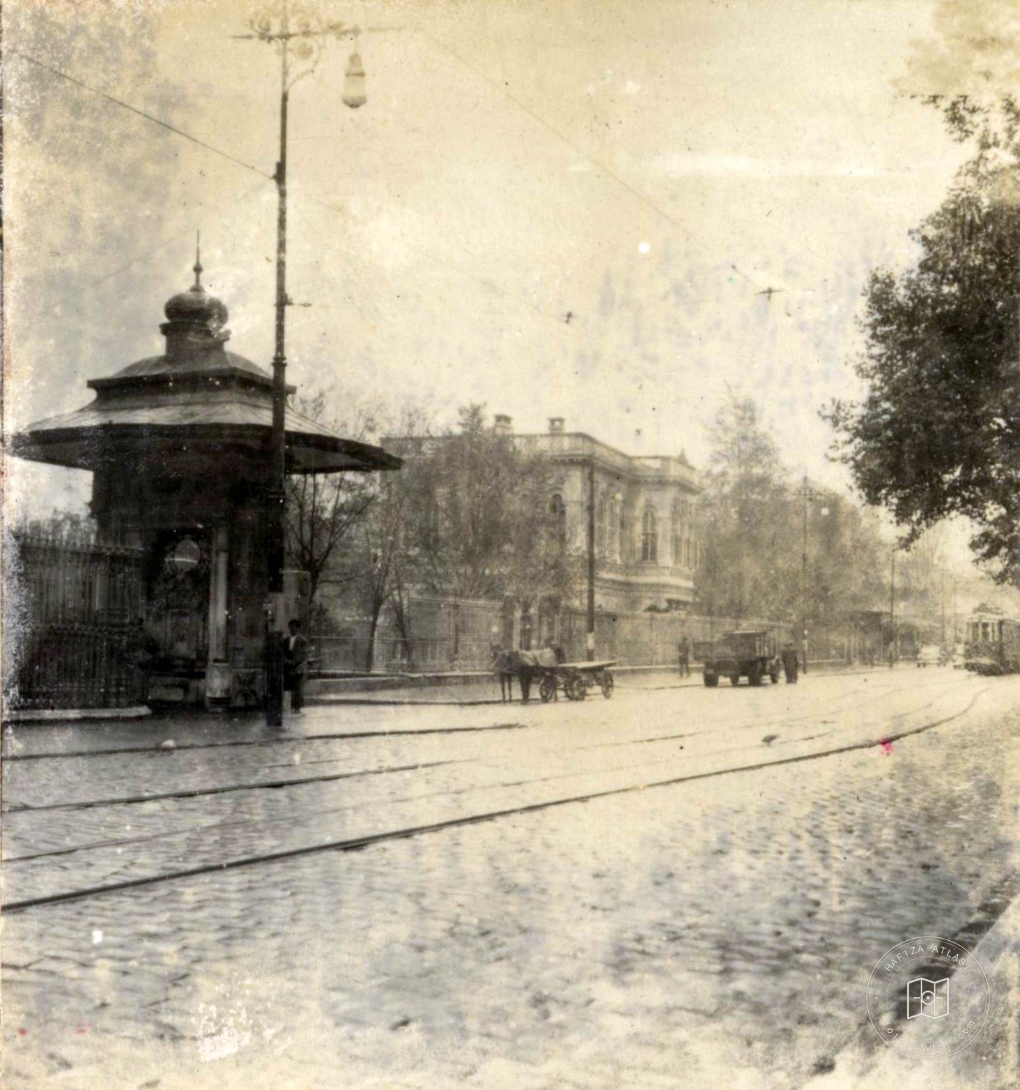 2. Abdulhamid Fountain and Tophane Pulley