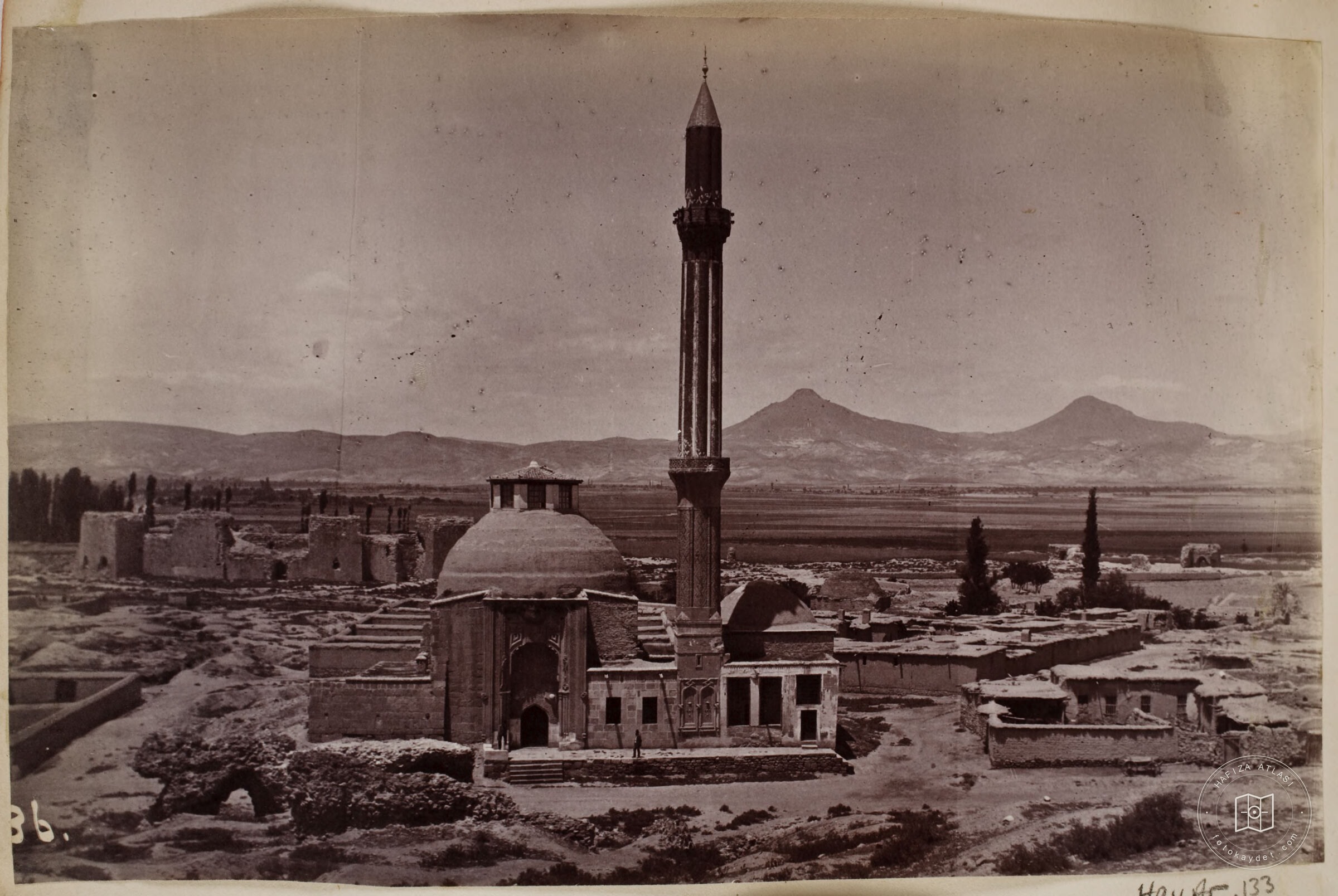 İnce Minareli Medrese