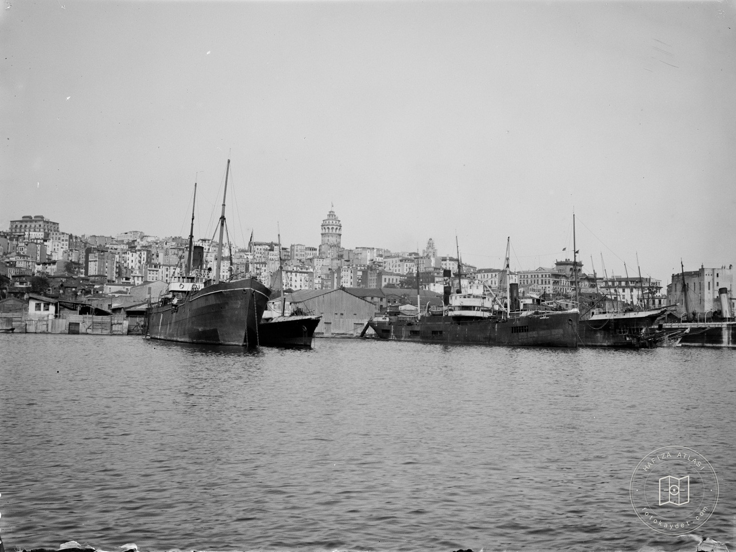Golden Horn’ten Galata Tower ve Çevresi