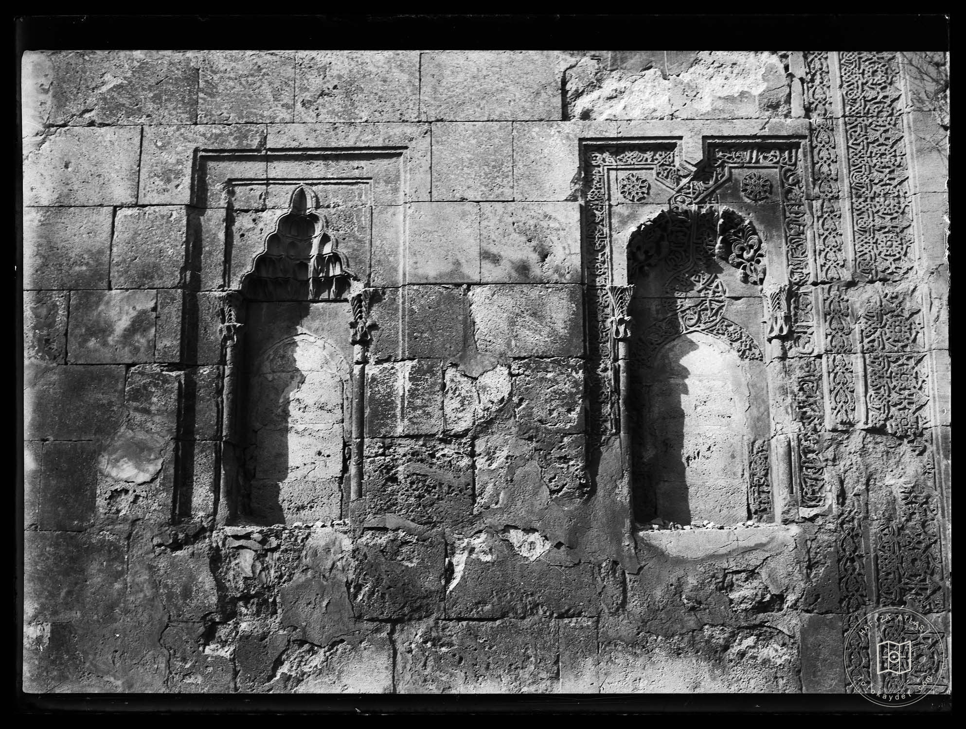 Double Minareli Medrese