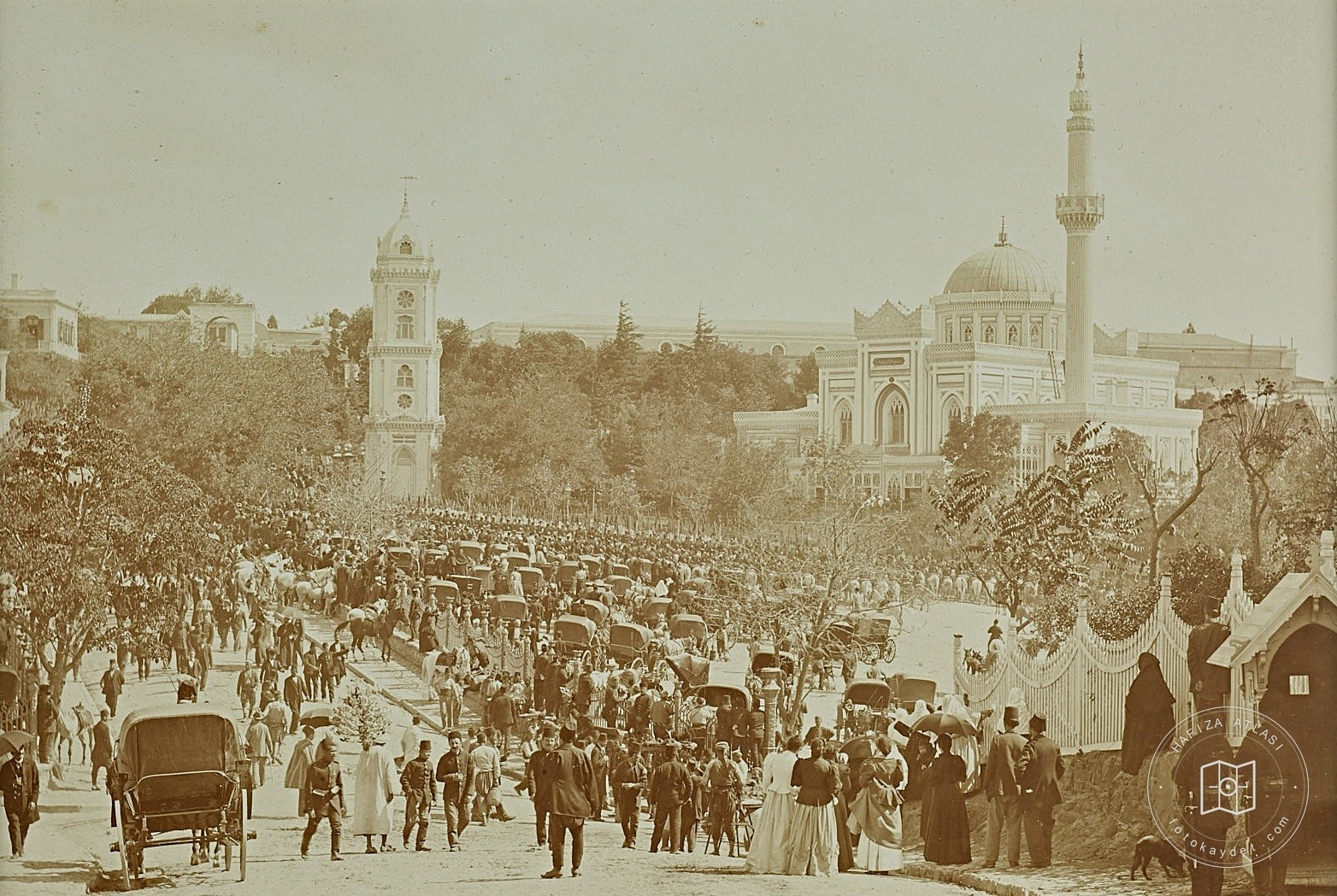 Yıldız Palace and Hamidiye Clock Tower: Friday Greeting Merasimi