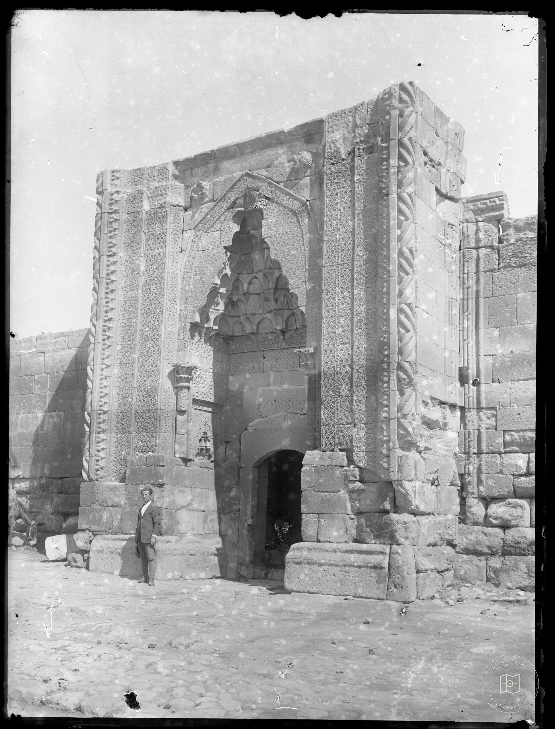 Sahabiye Medresesi Crowndoor