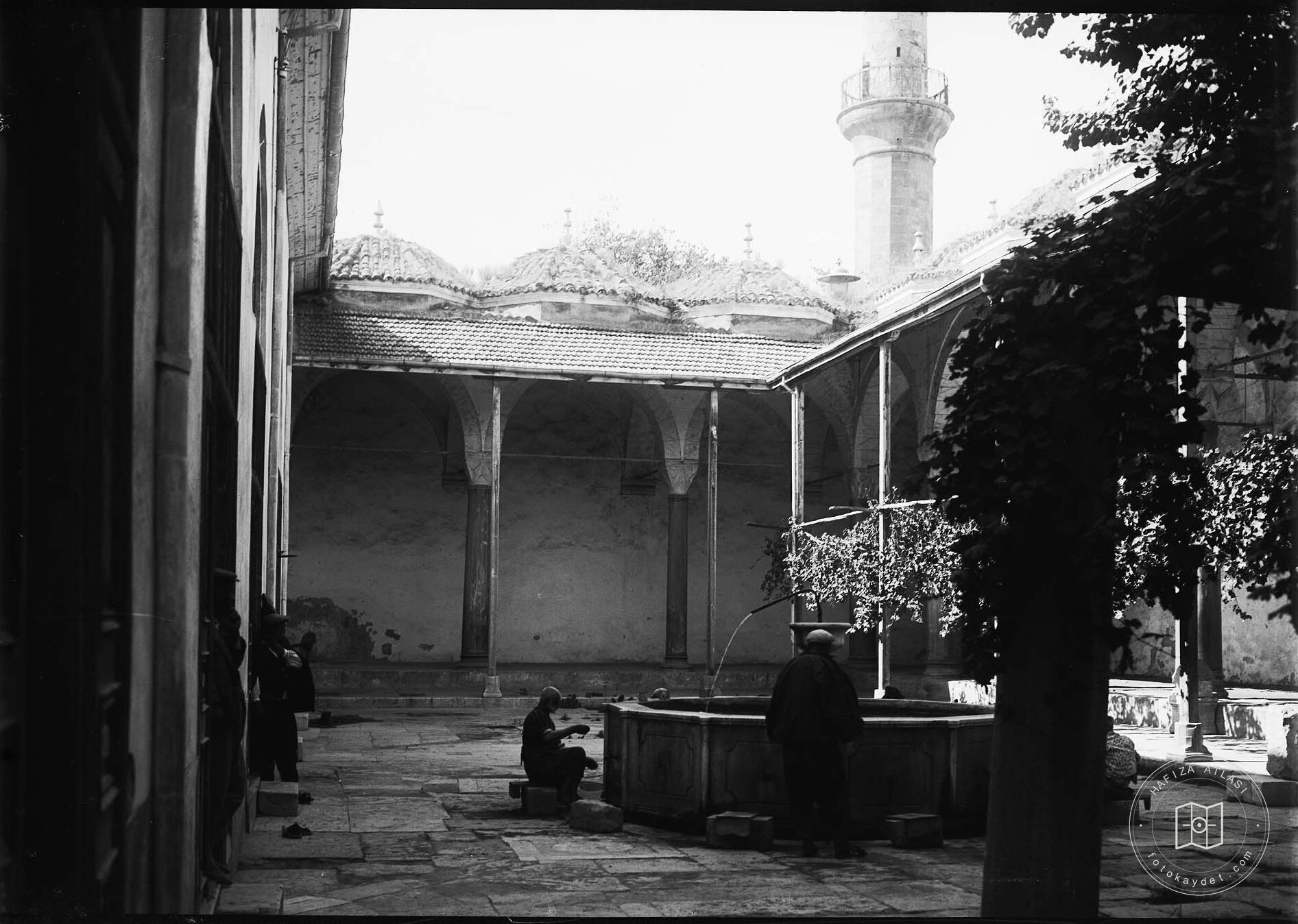 Tarsus Ulu Cami Avlusu