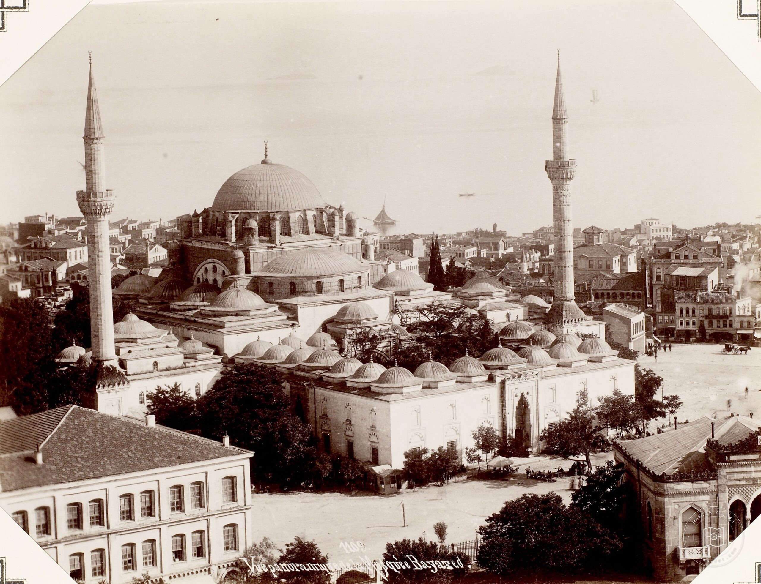 Beyazıt Kulesi’nden Beyazıt Camii