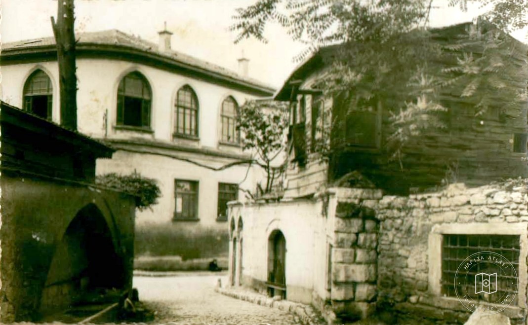 Taş Tekneler Street’tan Vefa Lisesi
