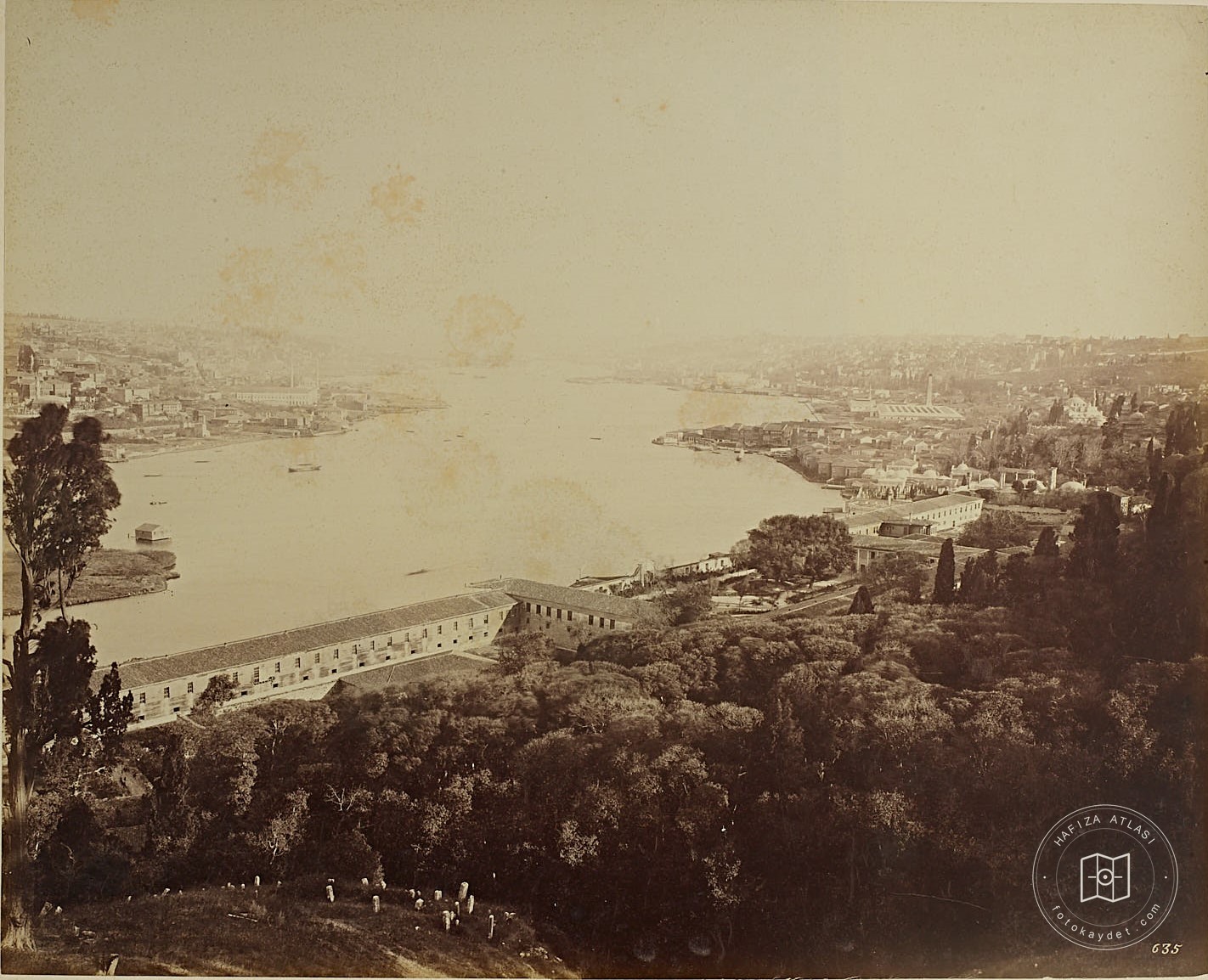 The view of Golden Horn from Eiffel