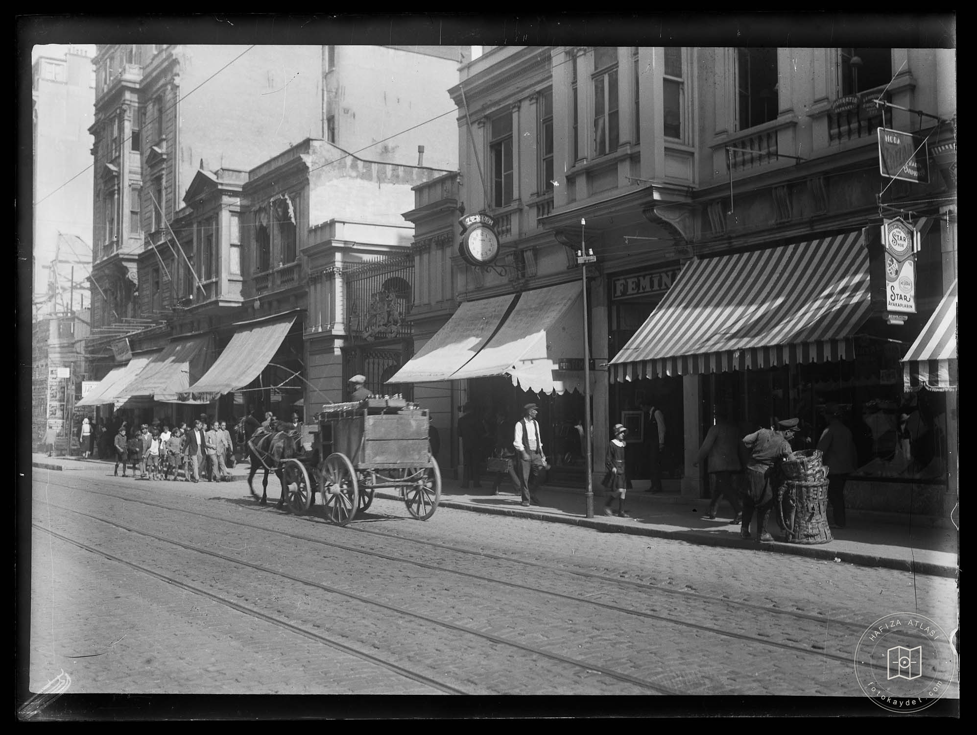 İstiklal Avenue Netherlands Palace Input