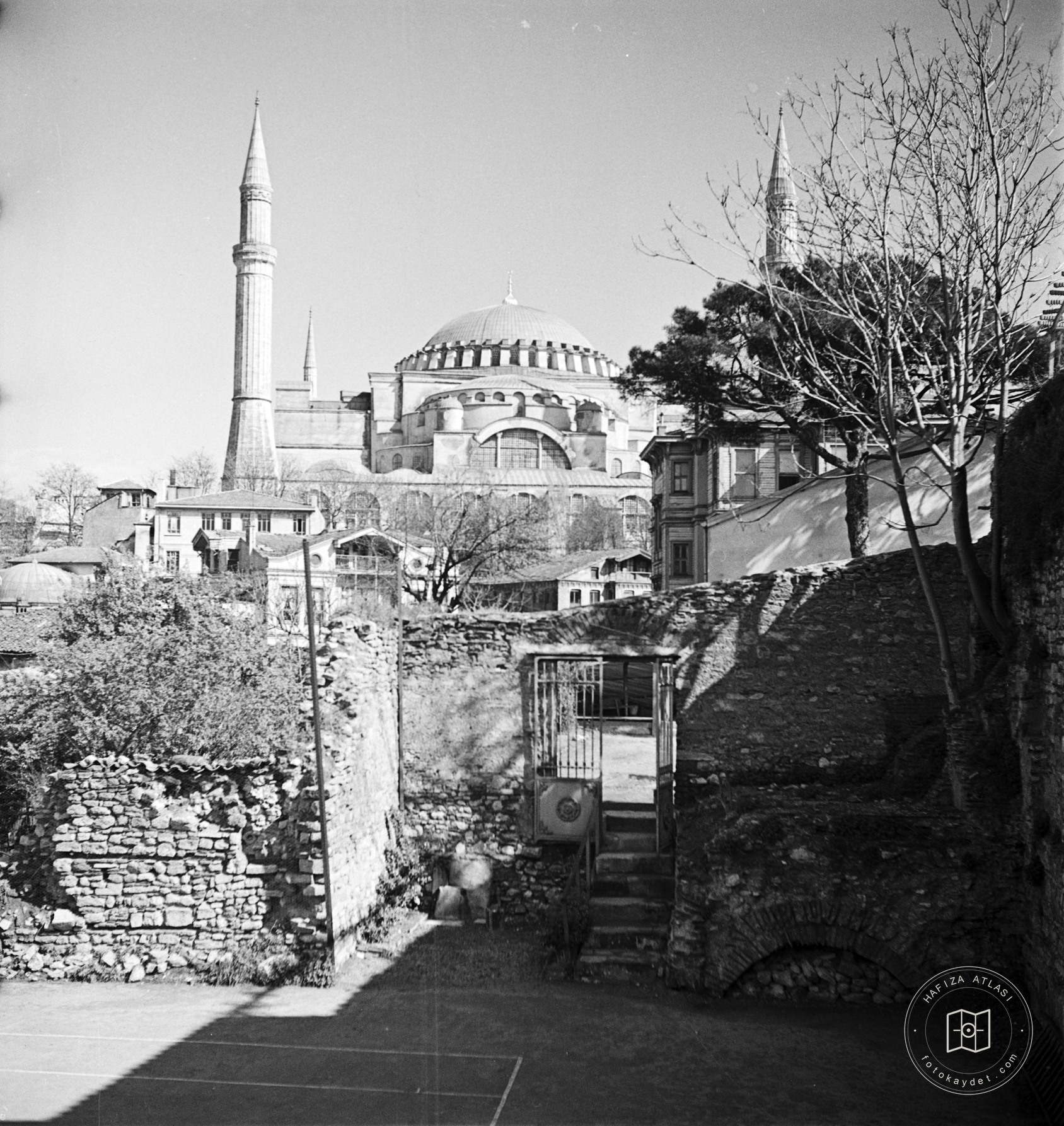Ayasofya’nın Kuzey Batı’dan Görünümü