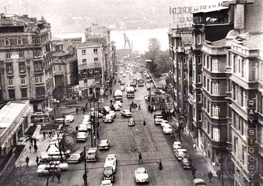 6. Overview of Şişhane from the apartment
