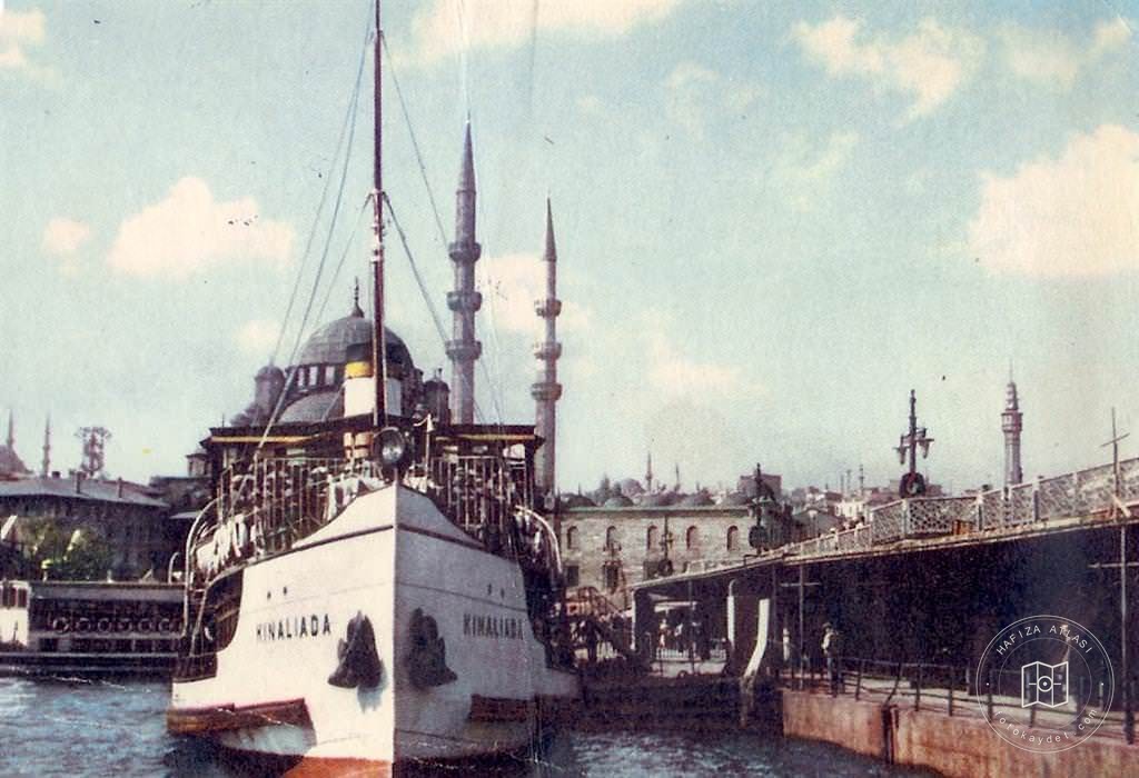Kınalıada Vapuru, Galata Bridge and New Mosque