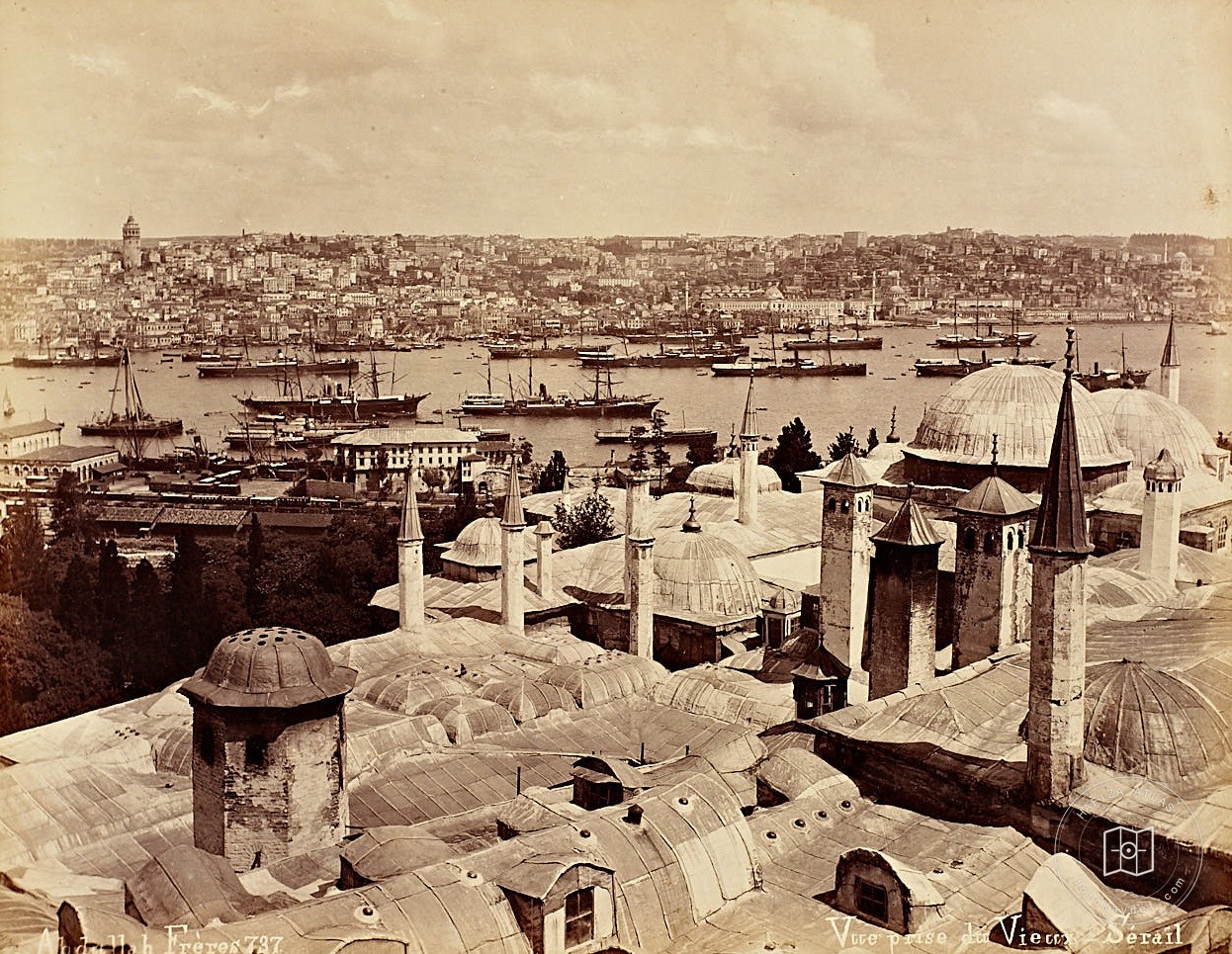 Topkapı Palace’ndan Dersaadet Harbour’nın Görünüşü