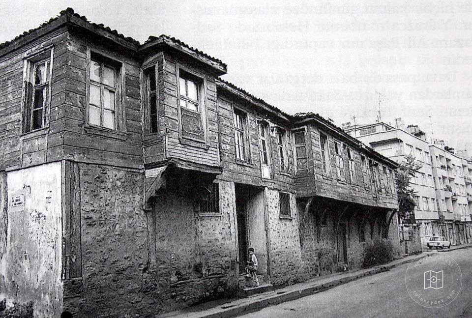 Kadem-i Şerif Tekkesi