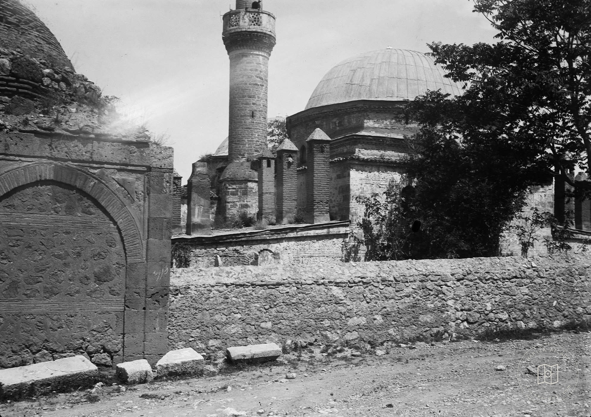 Pir Ilyas Tomb and Çilehane Mosque