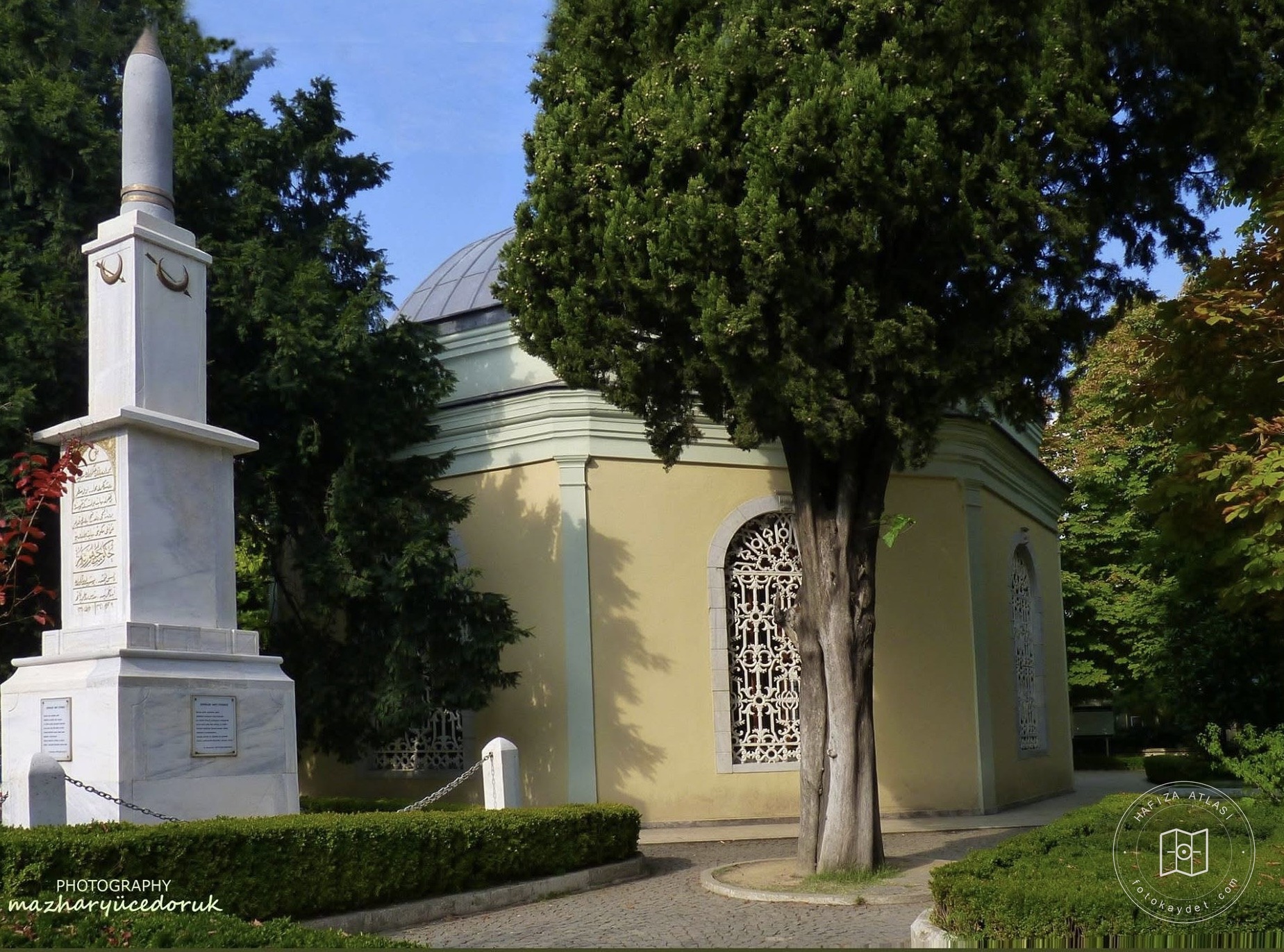 Kurtuluş War Martyrs Monument and Osmangazi Tomb