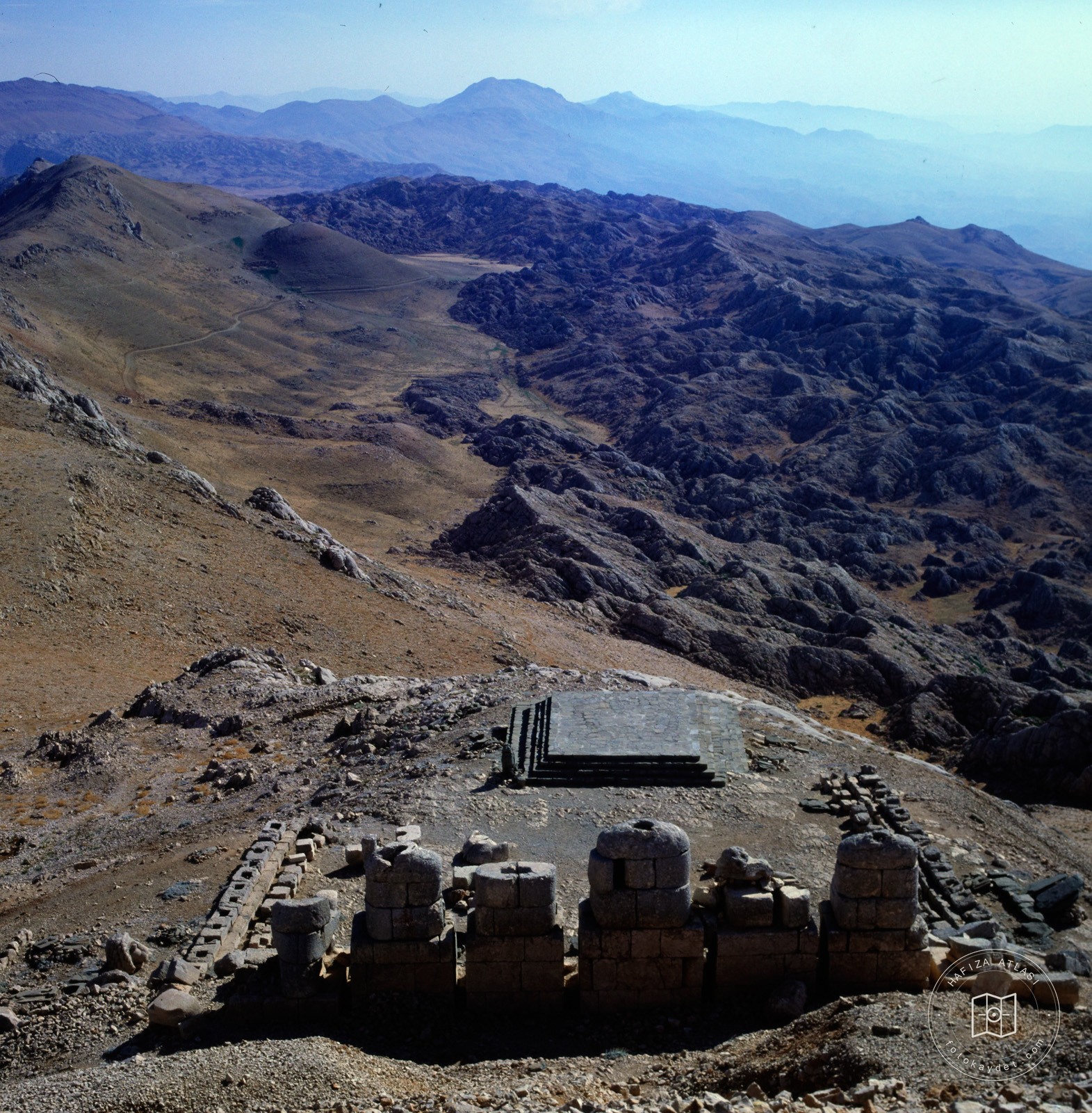 Nemrut Dağı Doğu Terası ve Genel Manzara