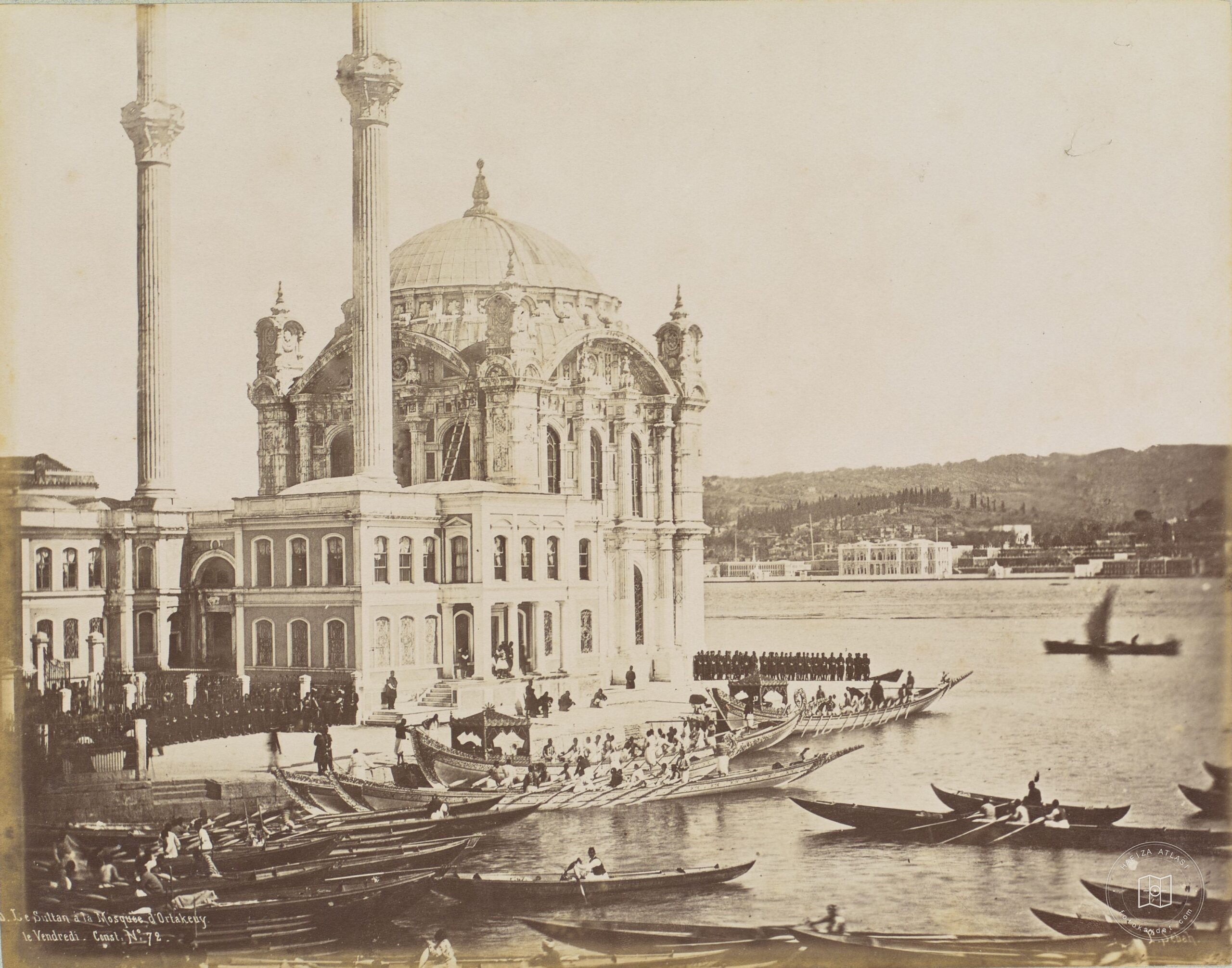 Ortaköy Camii